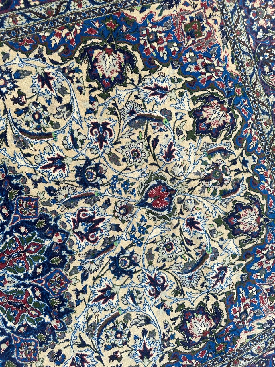 Magnifique tapis d'Ispahan en vente 3