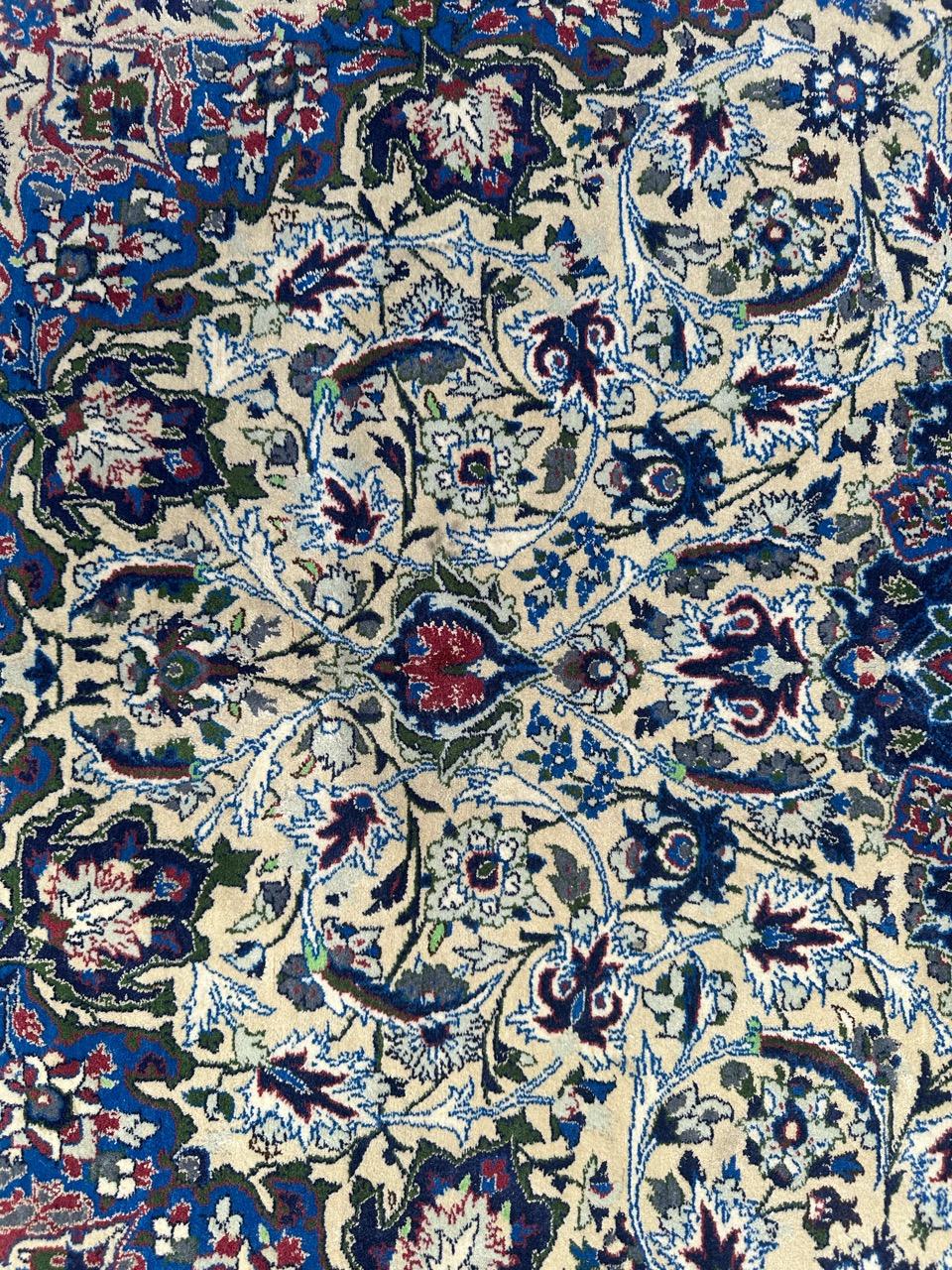 Noué à la main Magnifique tapis d'Ispahan en vente