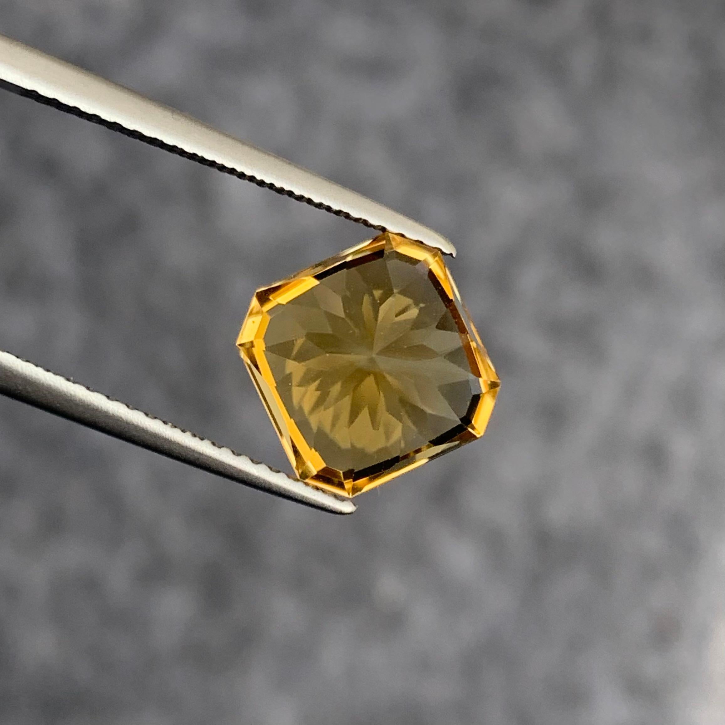 Gorgeous Flower Cut Faceted Yellow Citrine 3.80 Carat From Brazil For Sale 2