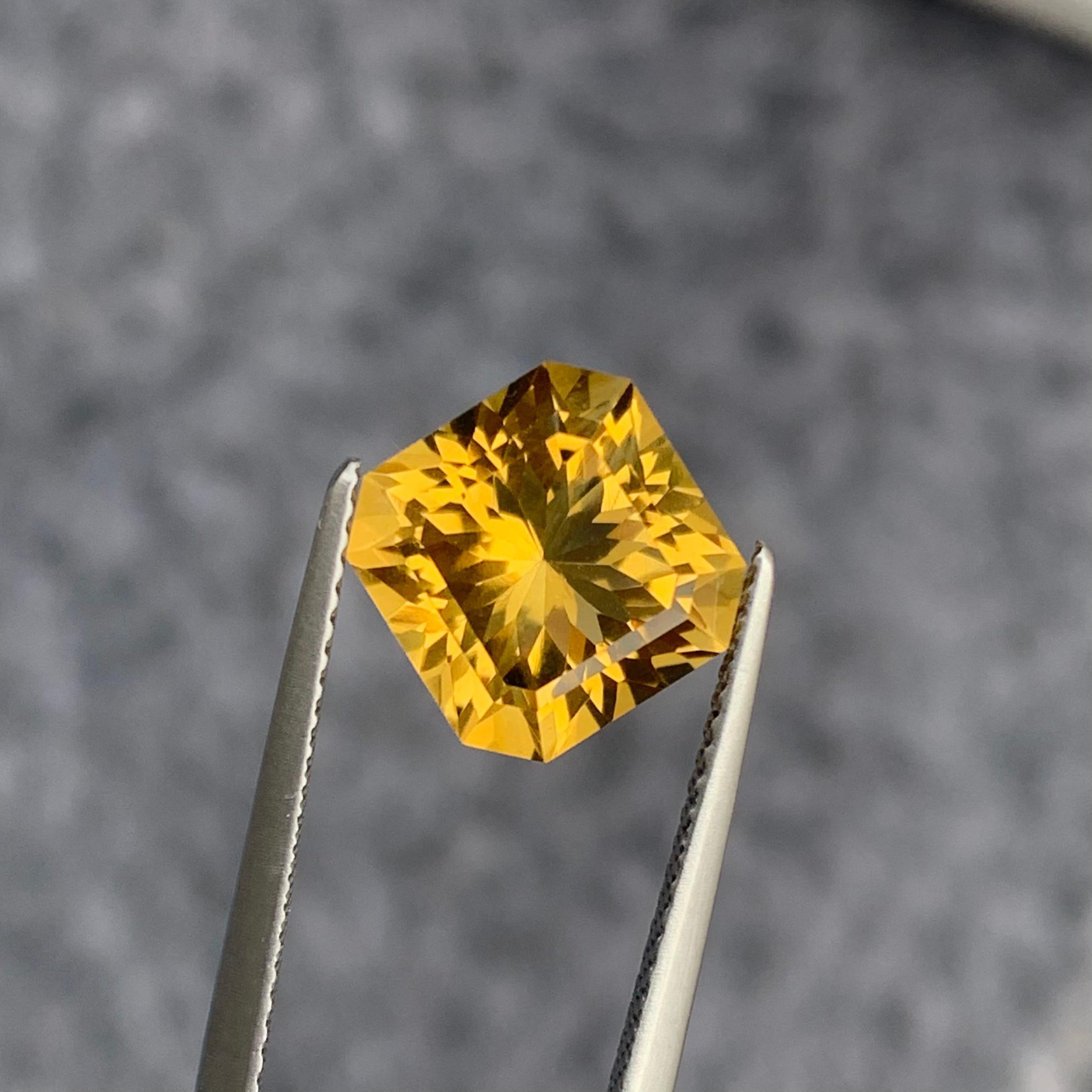 Gorgeous Flower Cut Faceted Yellow Citrine 3.80 Carat From Brazil For Sale 3