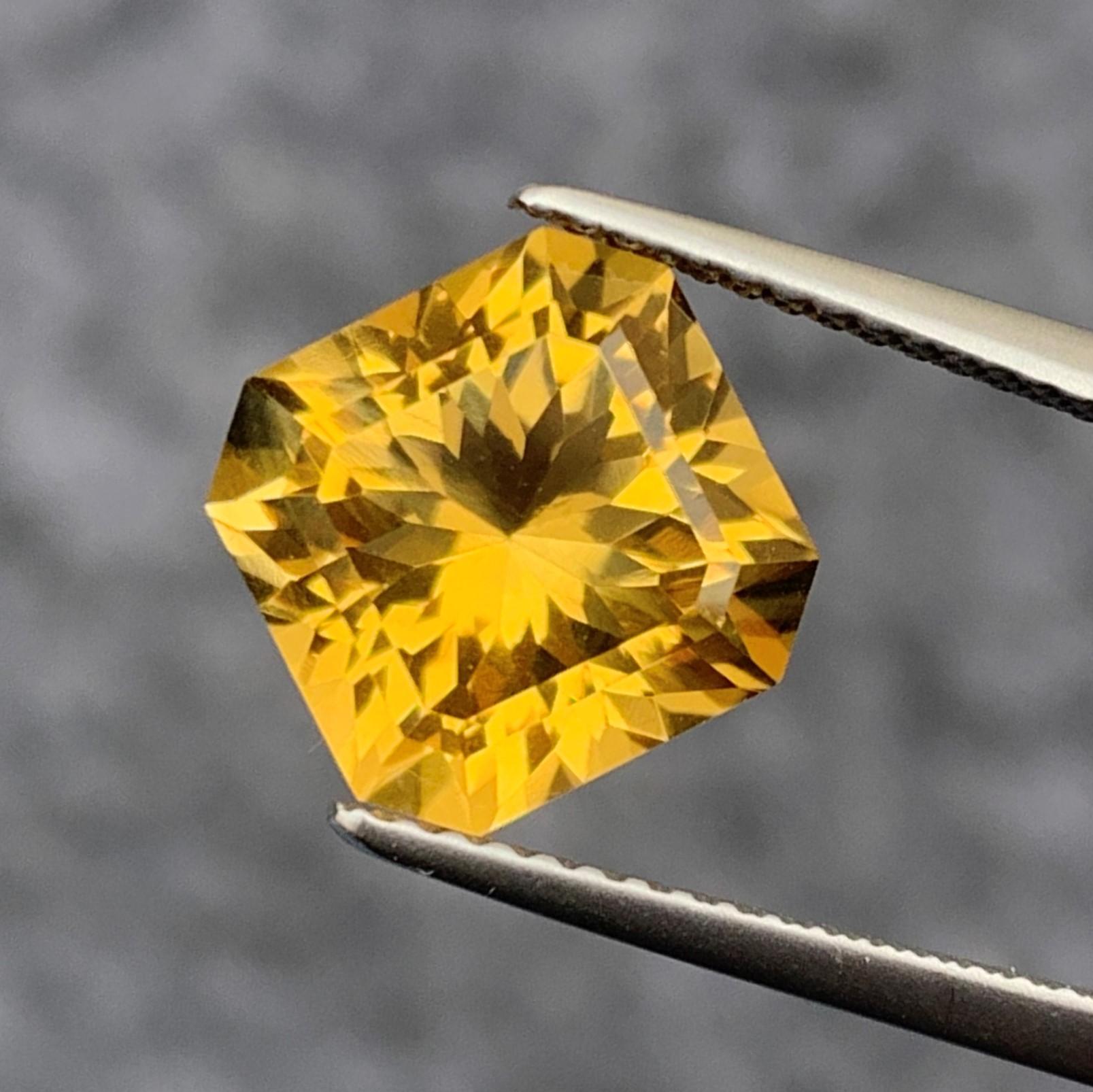 Arts and Crafts Gorgeous Flower Cut Faceted Yellow Citrine 3.80 Carat From Brazil For Sale