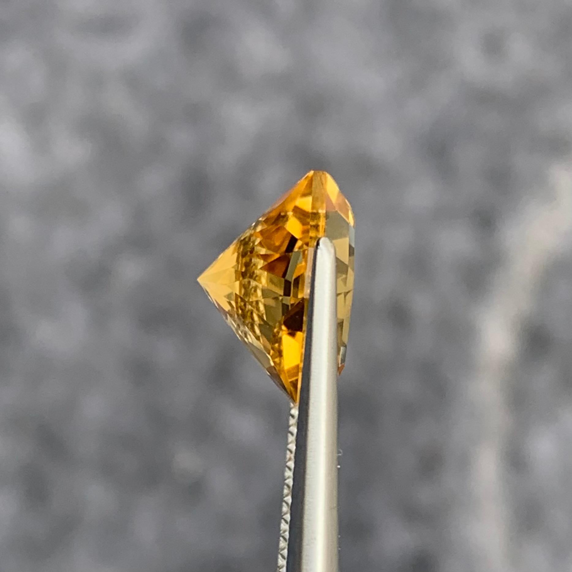 Gorgeous Flower Cut Faceted Yellow Citrine 3.80 Carat From Brazil For Sale 1
