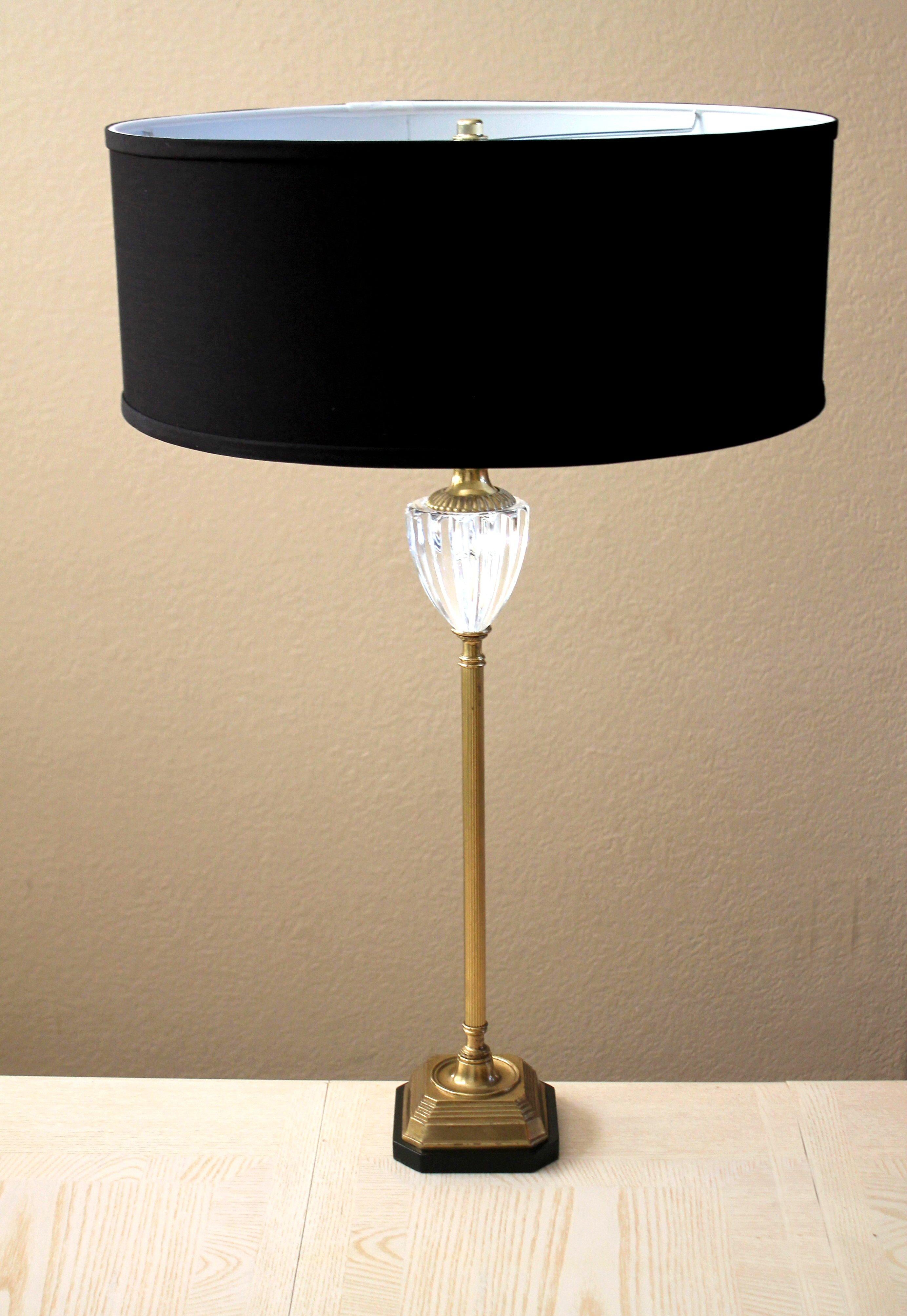 Gorgeous FREDERICK COOPER Crystal Table Lamp 1970's Hollywood Regency Decor For Sale 3