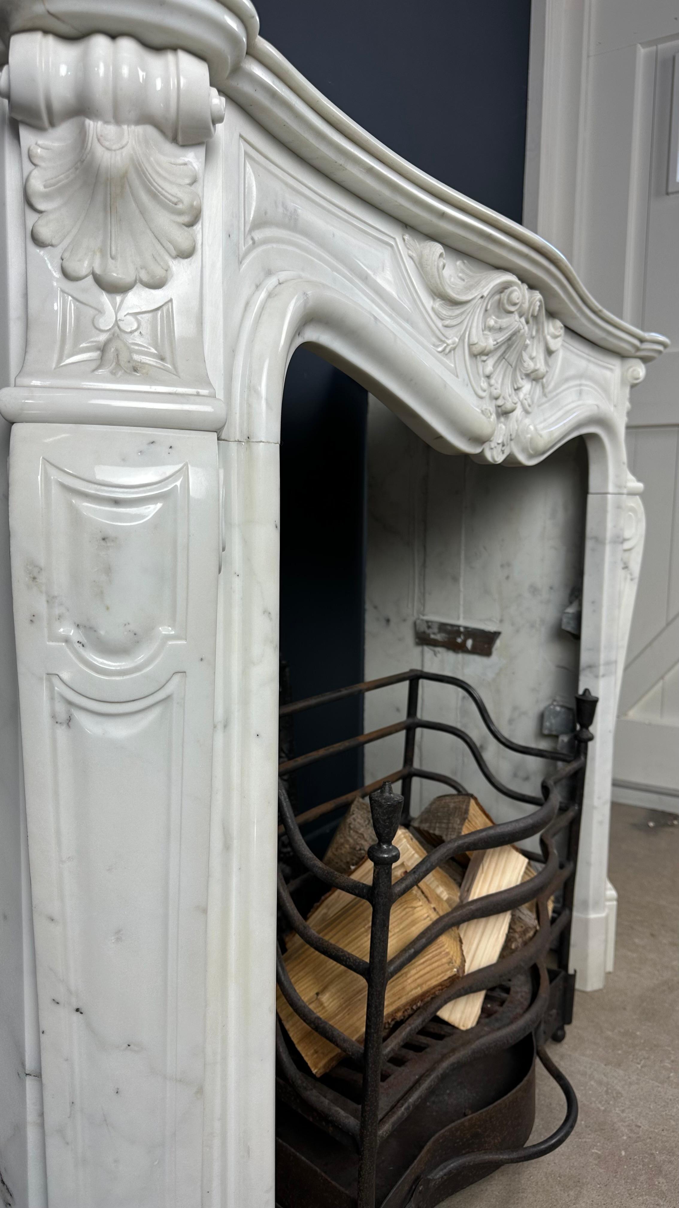Gorgeous French Antique Front Shell Fireplace White Carrara Marble For Sale 5