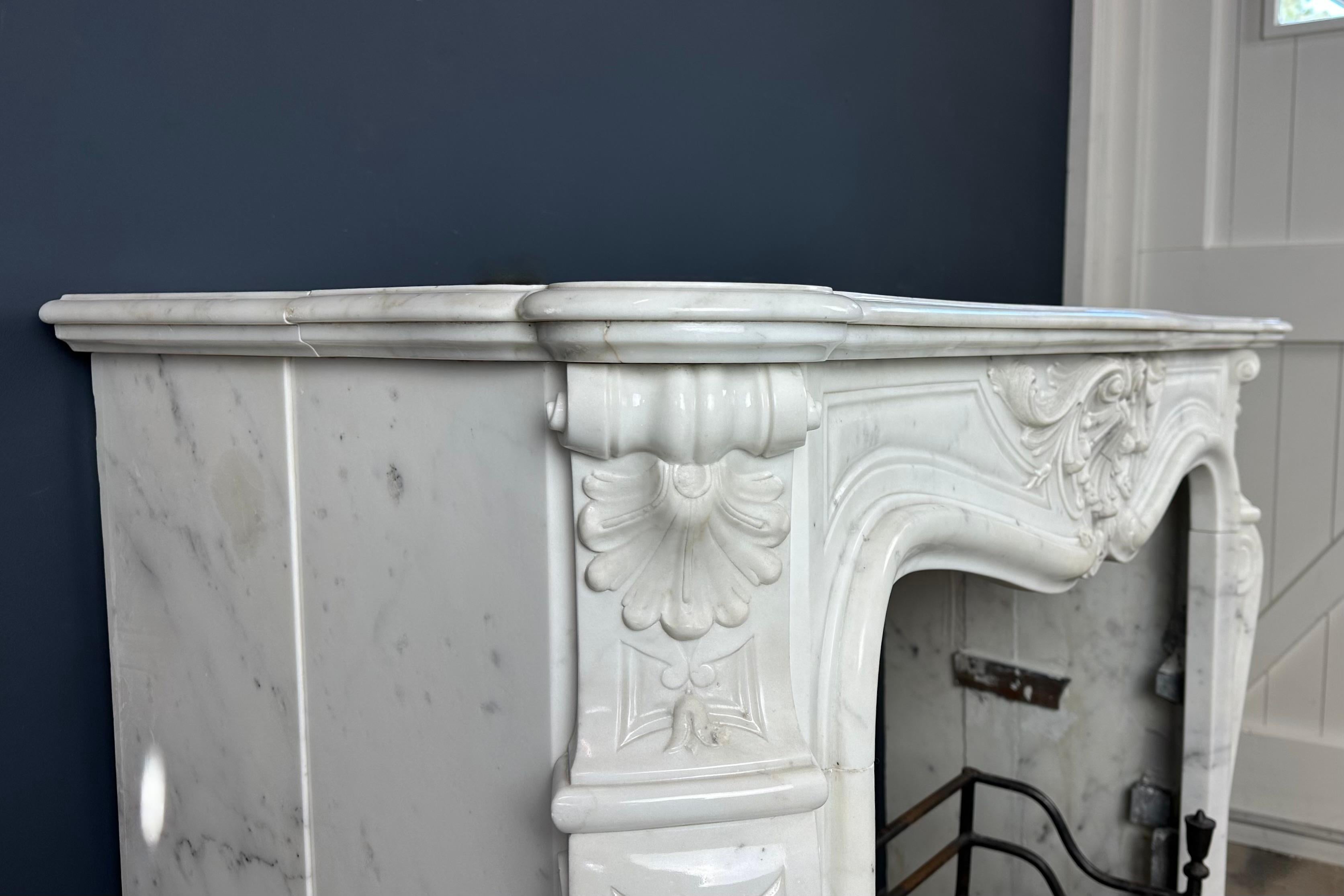 Gorgeous French Antique Front Shell Fireplace White Carrara Marble For Sale 6