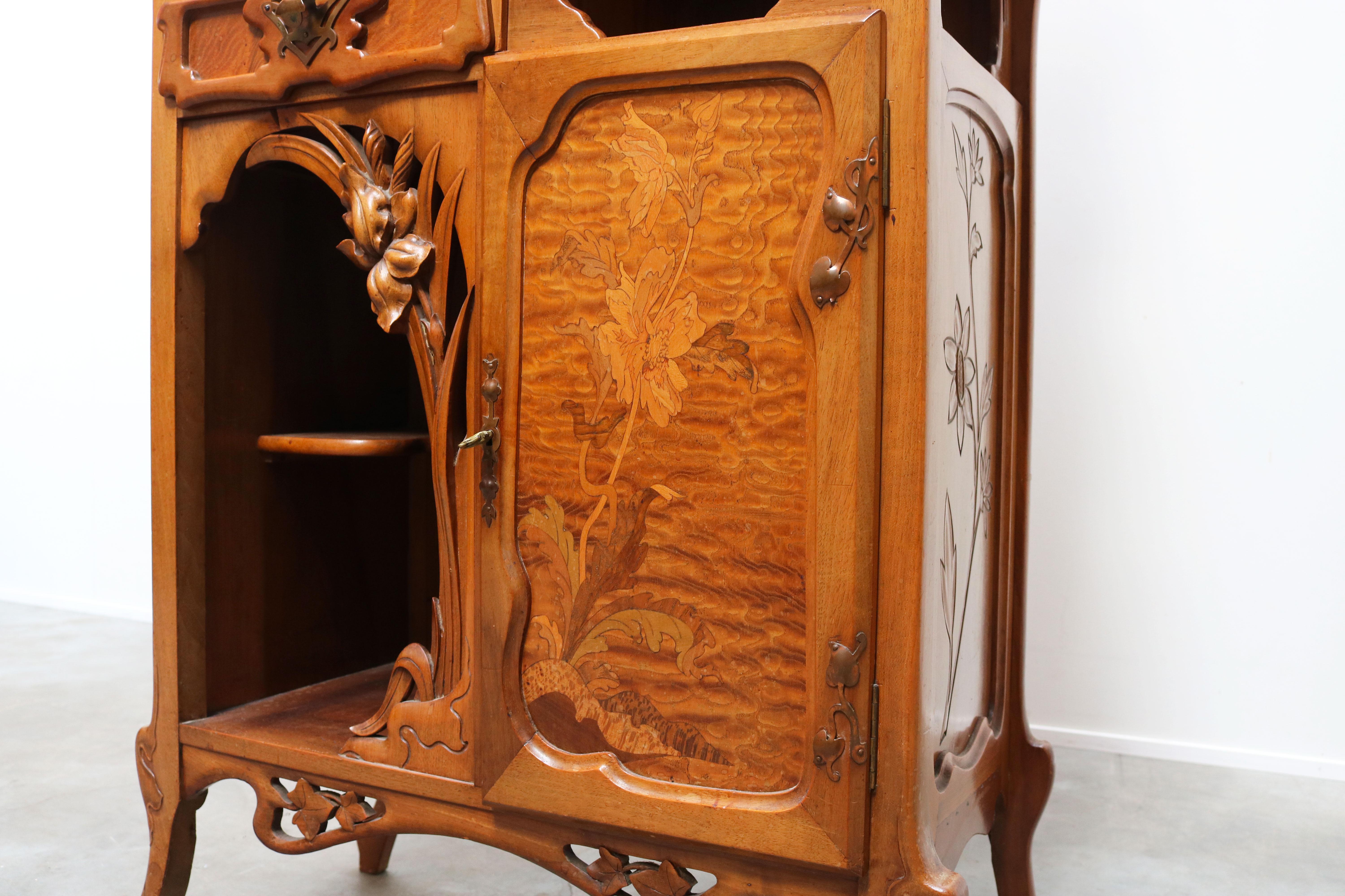 Glass Gorgeous French Art Nouveau Cabinet / Display Cabinet with Marquetry, 1890