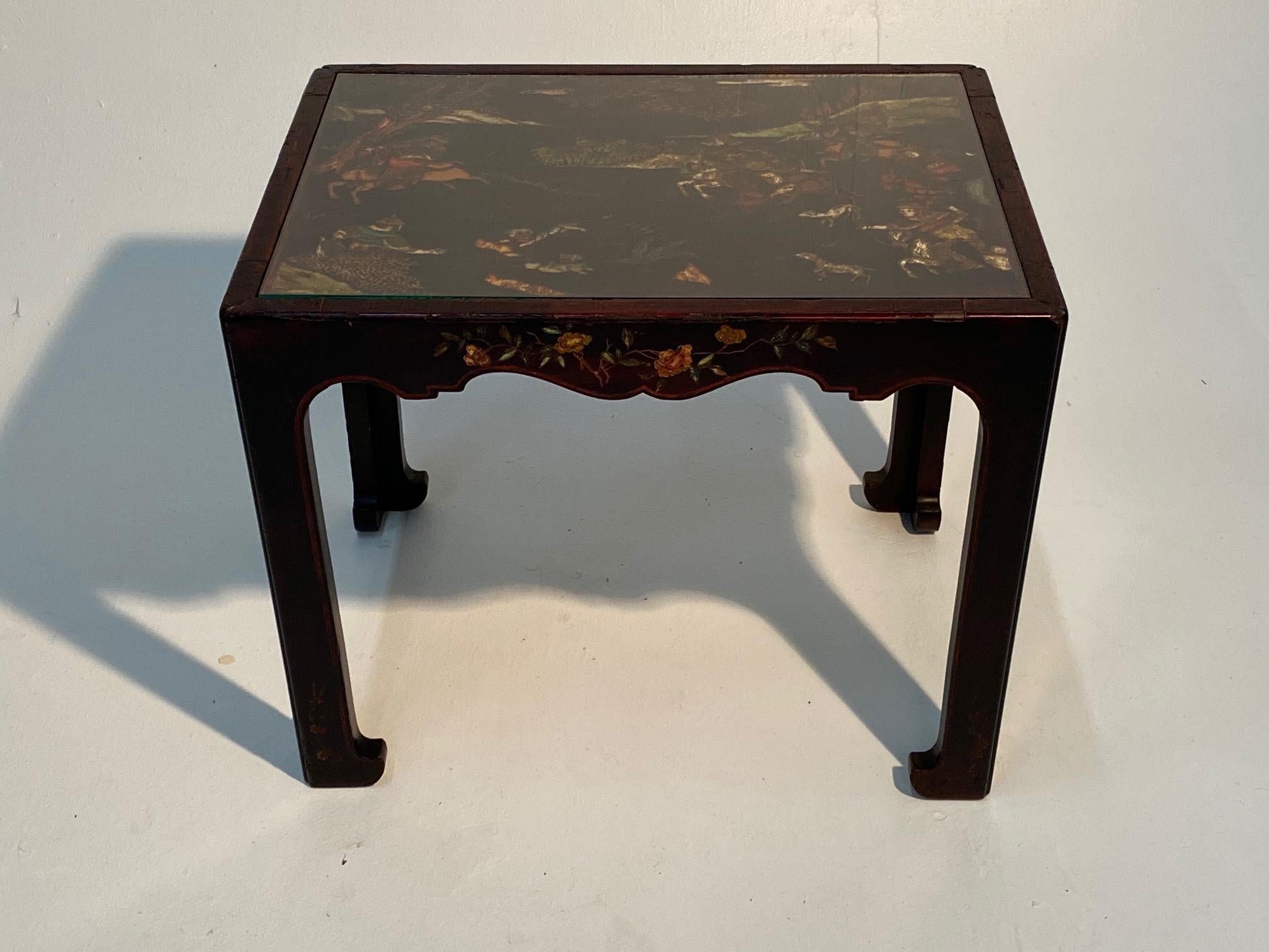 Gorgeous French Lacquer Chinoiserie End Table in Maison Jansen Style In Good Condition For Sale In Hopewell, NJ