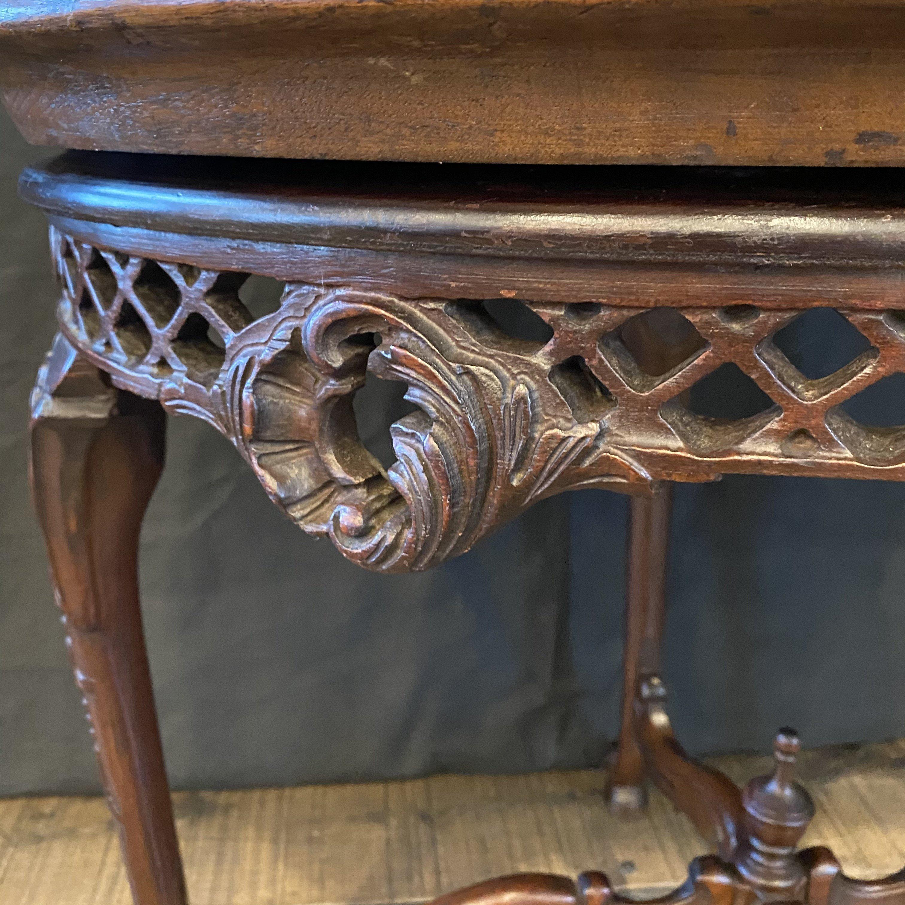 Gorgeous French Louis XV Carved Antique Walnut Side Table or Coffee Table In Good Condition In Hopewell, NJ