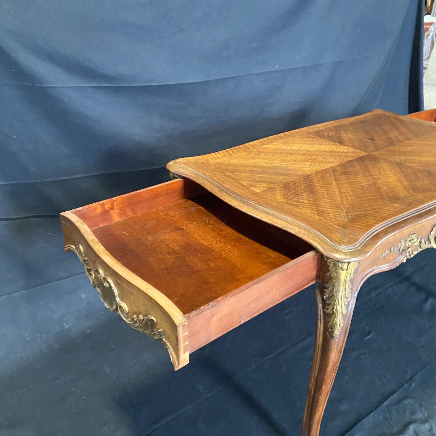  Gorgeous French Louis XV Carved Walnut Side Table or Desk with Gold Gilt For Sale 2