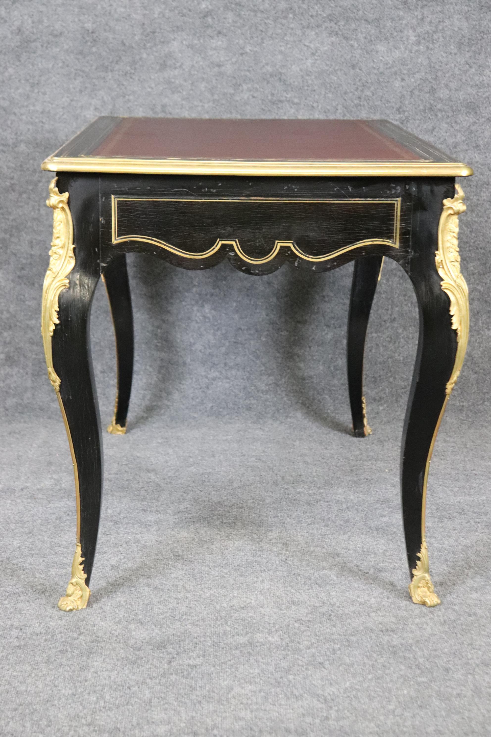 Gorgeous French Louis XV Style Ebonized Writing Executive Desk  In Good Condition For Sale In Swedesboro, NJ