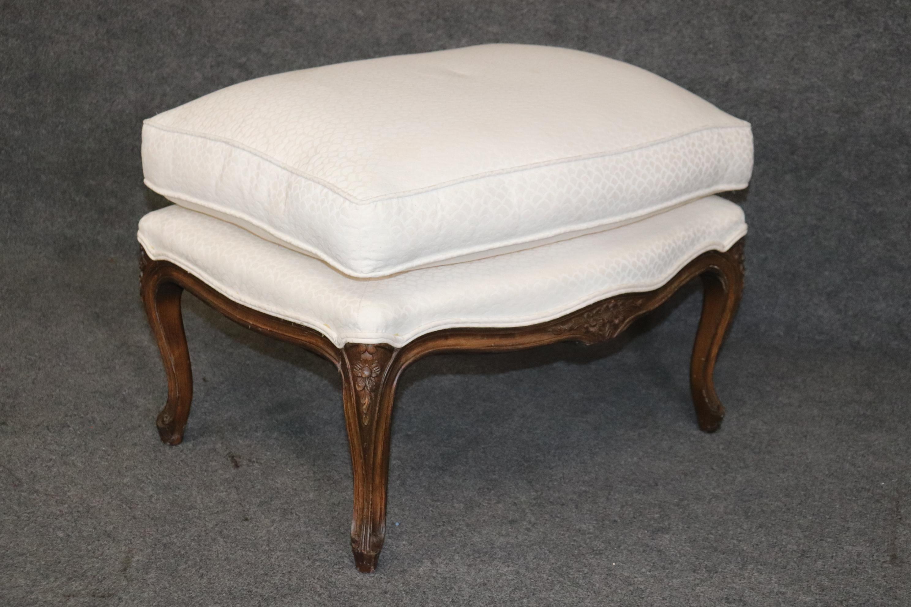 Gorgeous French Louis XV Style Walnut Bergere Chair with Matching Ottoman  7