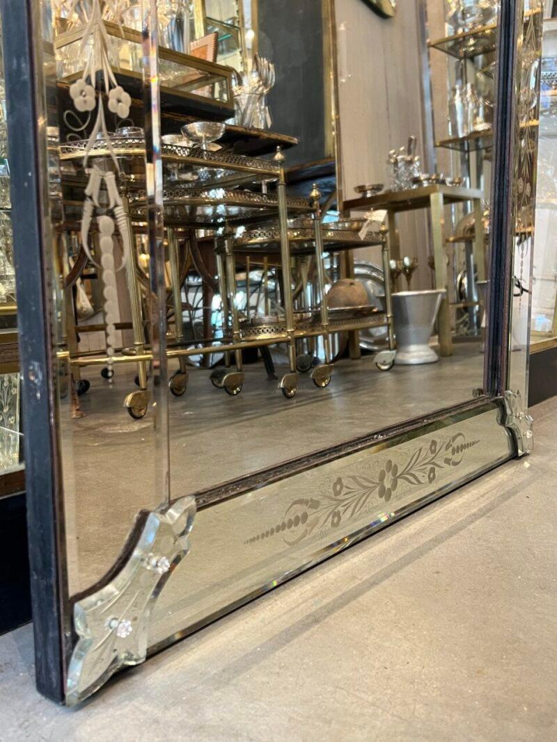 Gorgeous French Venetian Mirror 1920-40s For Sale 1