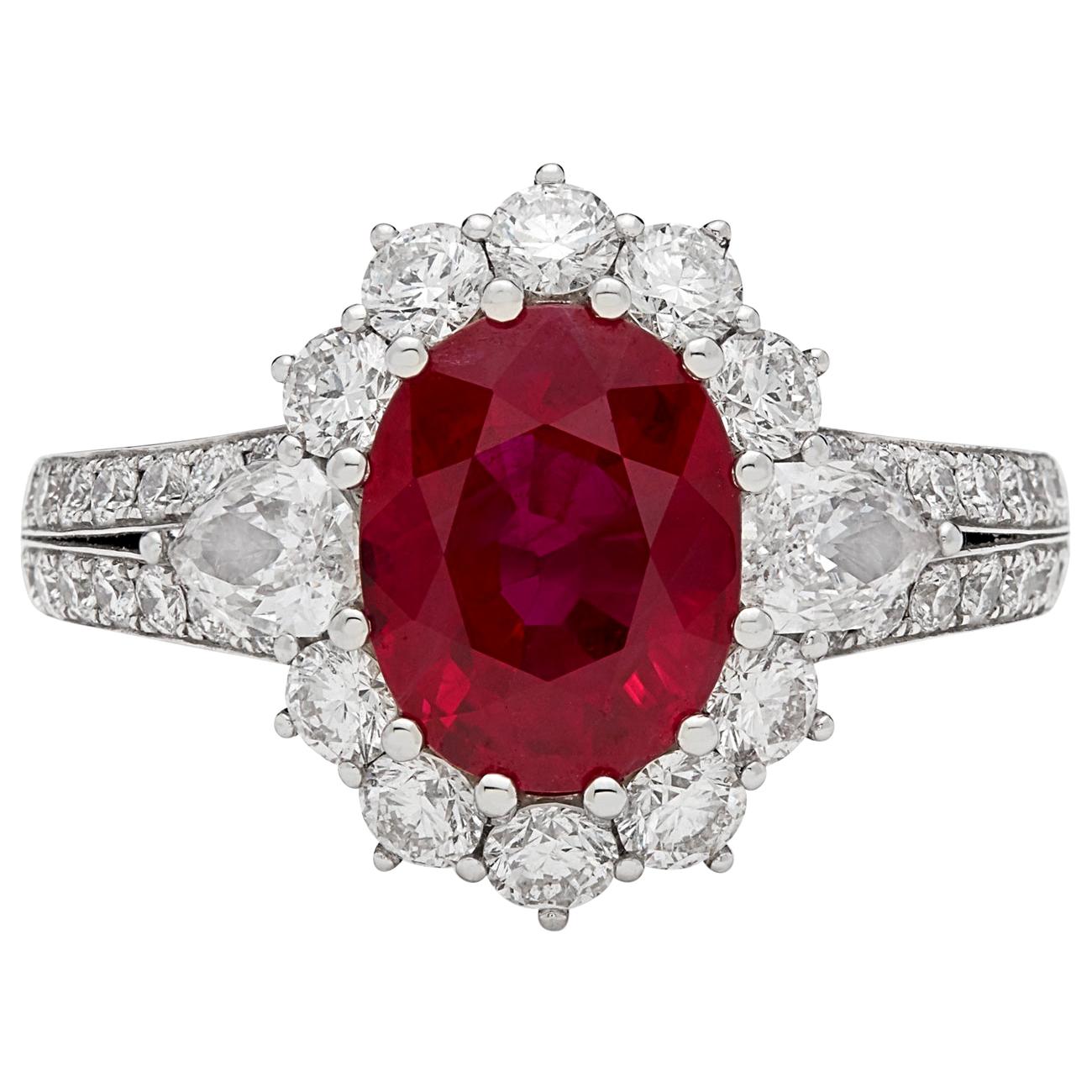 Superbe bague en rubis de Birmanie et diamants de 3,06 carats certifiés GIA