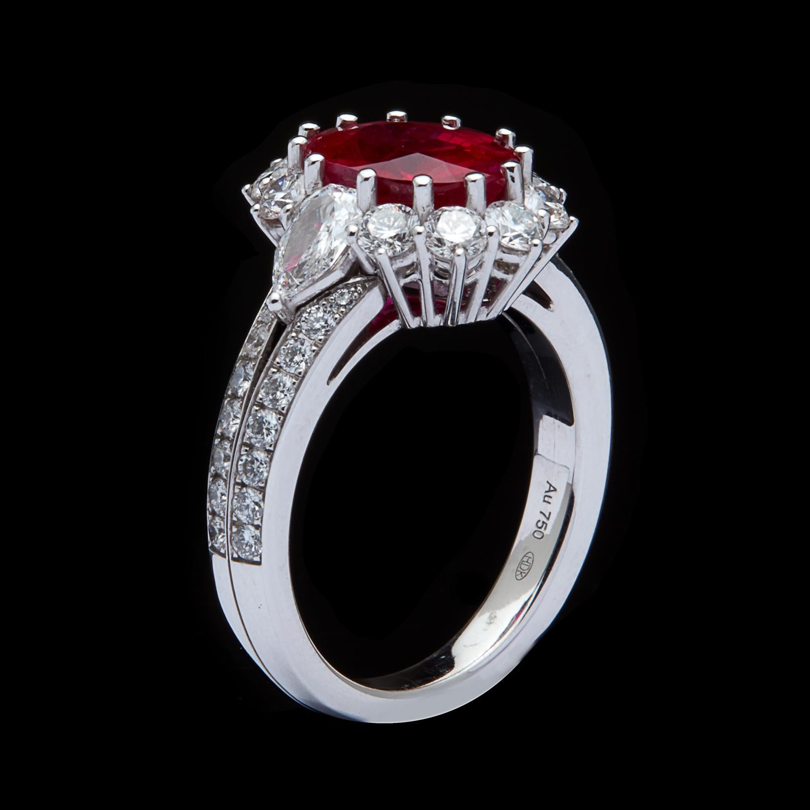Gorgeous GIA 3.06 Carat Burma Ruby and Diamond Ring In Excellent Condition For Sale In San Francisco, CA