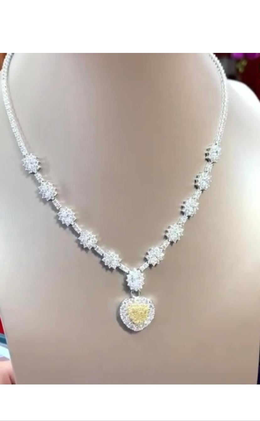 Magnifique collier en diamants élégants de 2, 01 carats certifiés par le GIA Pour femmes en vente