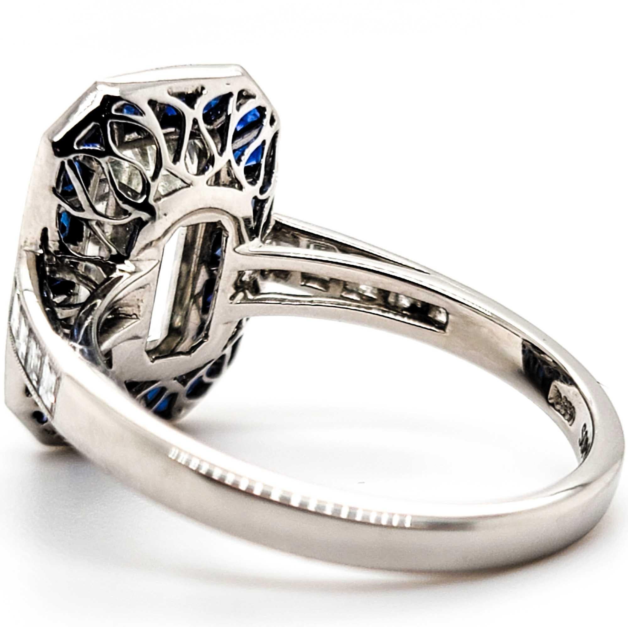 Art Deco Gorgeous GIA Certified 2.26 Carat Emerald Cut Diamond Platinum Sapphire Ring