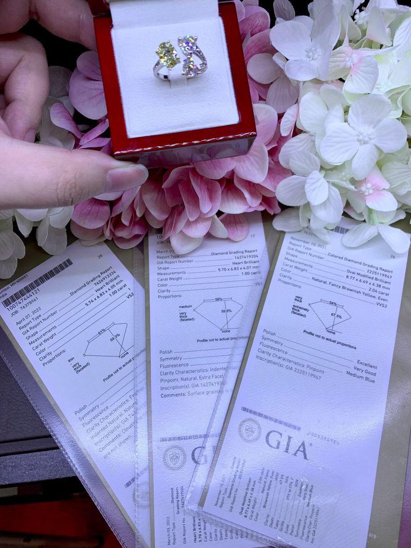 Superbe bague avec 4 magnifiques diamants certifiés GIA Pour femmes en vente