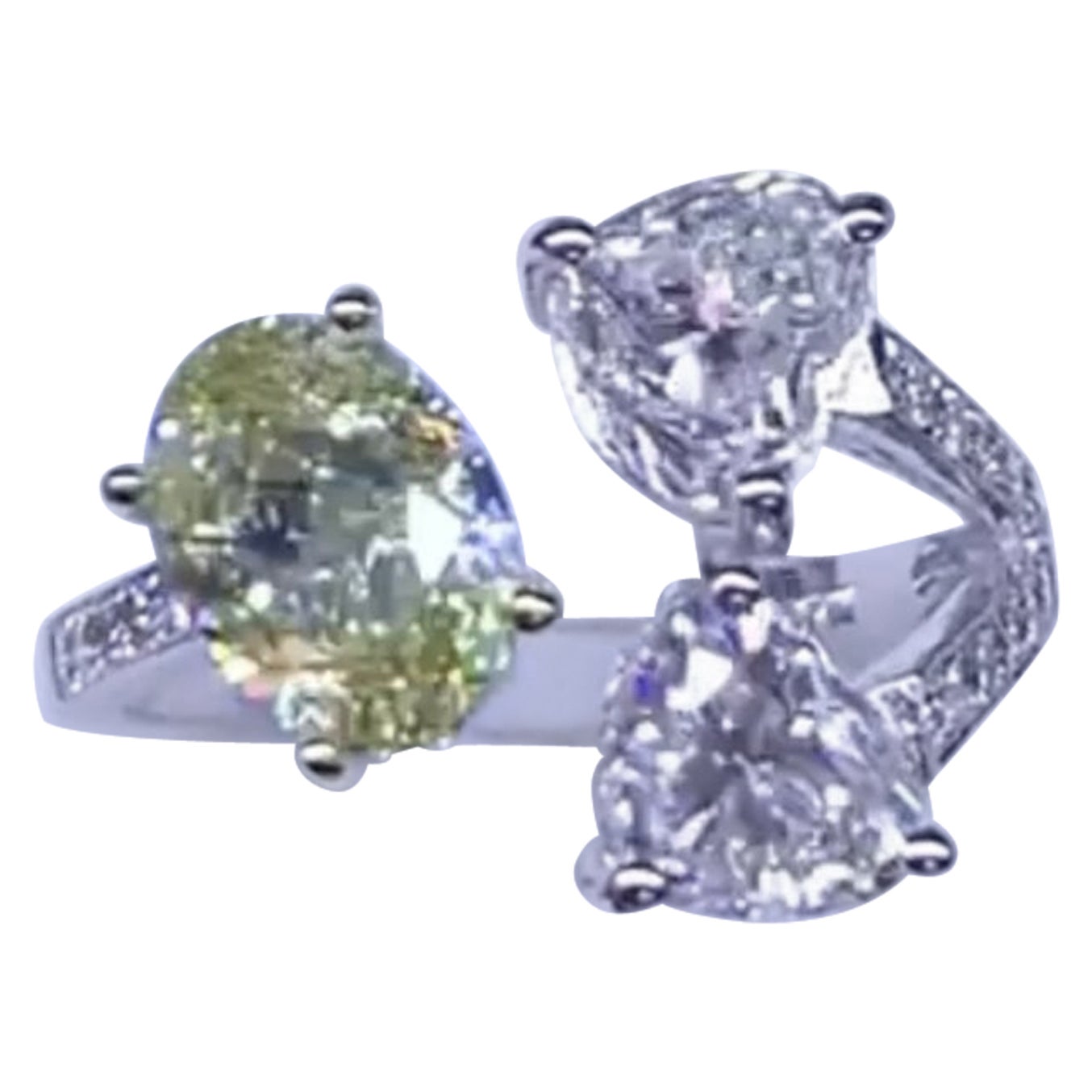 Superbe bague avec 4 magnifiques diamants certifiés GIA en vente