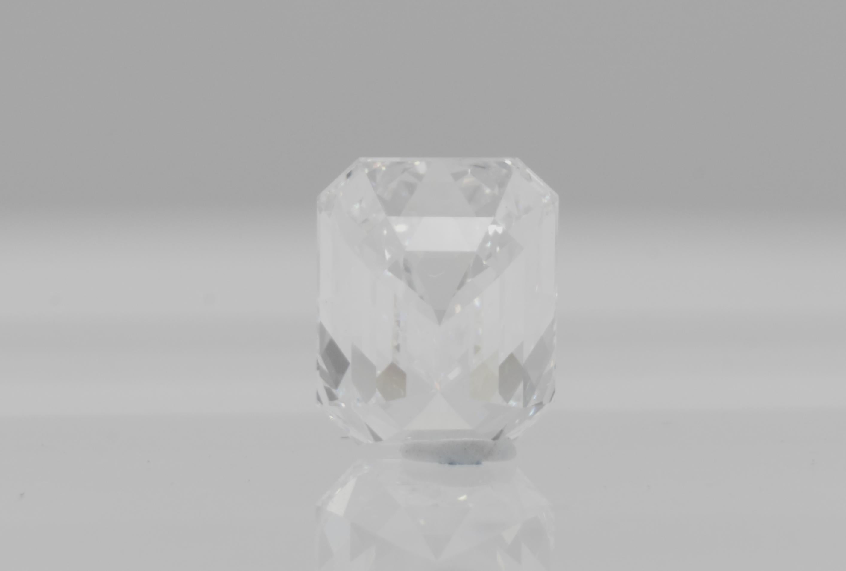 Taille émeraude Diamant taille émeraude certifié GIA de 1,60 carat F/VS1, inscription GIA XX en vente