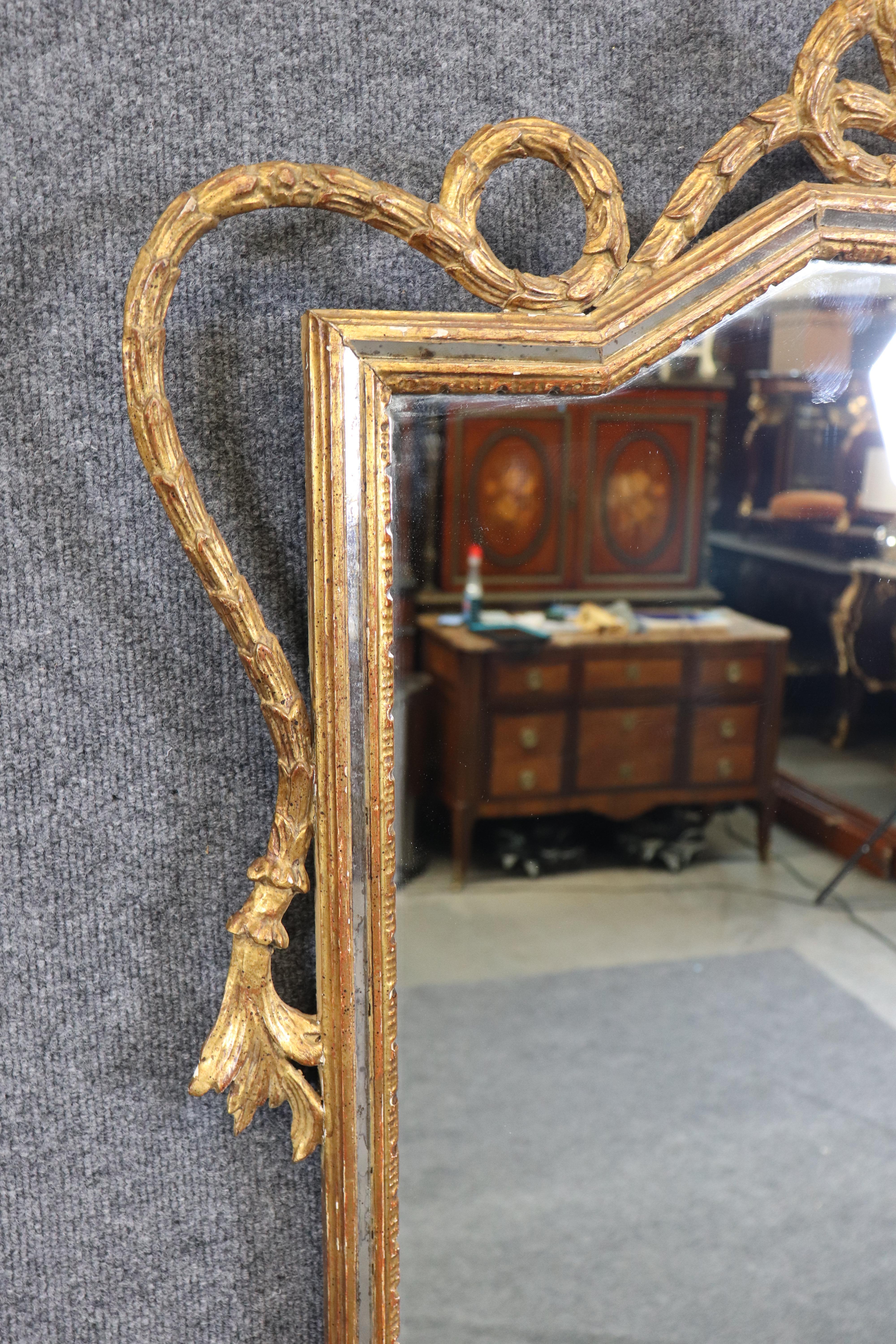 Gorgeous Giltwood Faux Bois Floral Italian Hollywood Regency Wall Mirror In Good Condition For Sale In Swedesboro, NJ