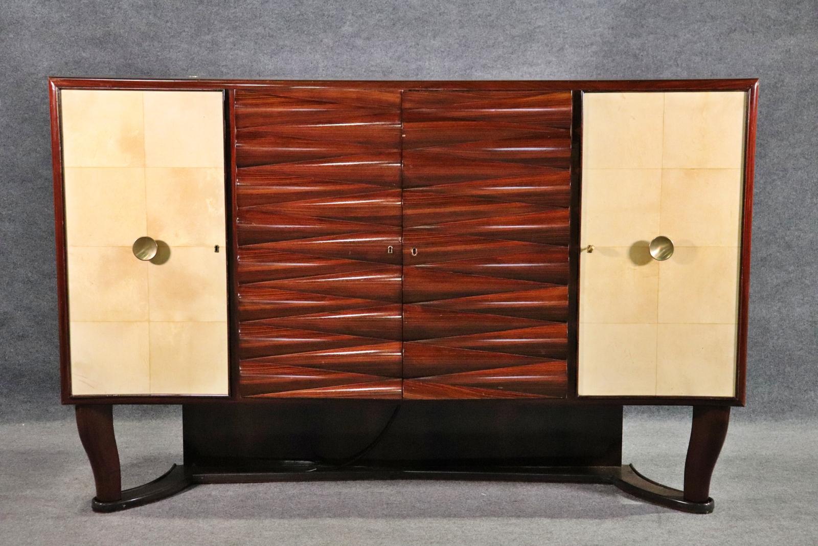 Prachtvolle Anrichte im Stil von Gio Ponti aus Pergament und Palisander für die Bar im Angebot 8
