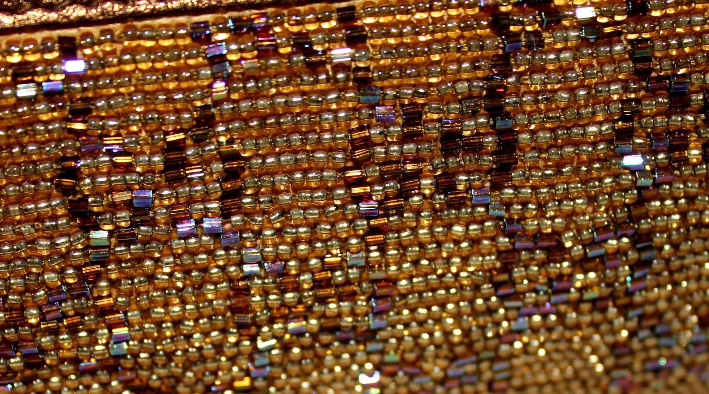ICONIC GUCCI BY TOM FORD Gold GG Monogramm Perlentasche Geldbörse Bambusgriffe im Zustand „Gut“ im Angebot in Switzerland, CH