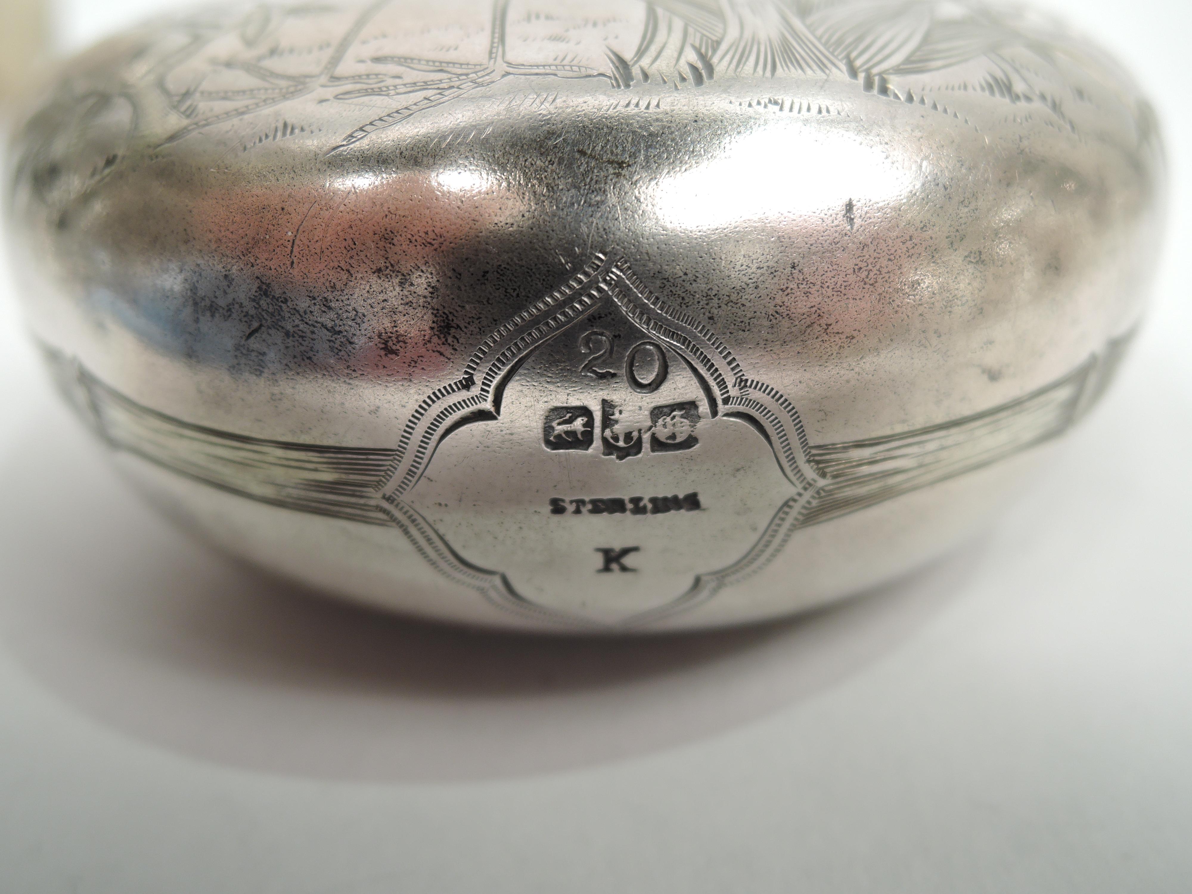 Gorgeous Gorham Japonesque Sterling Silver Flask with Cranes & Bamboo For Sale 6