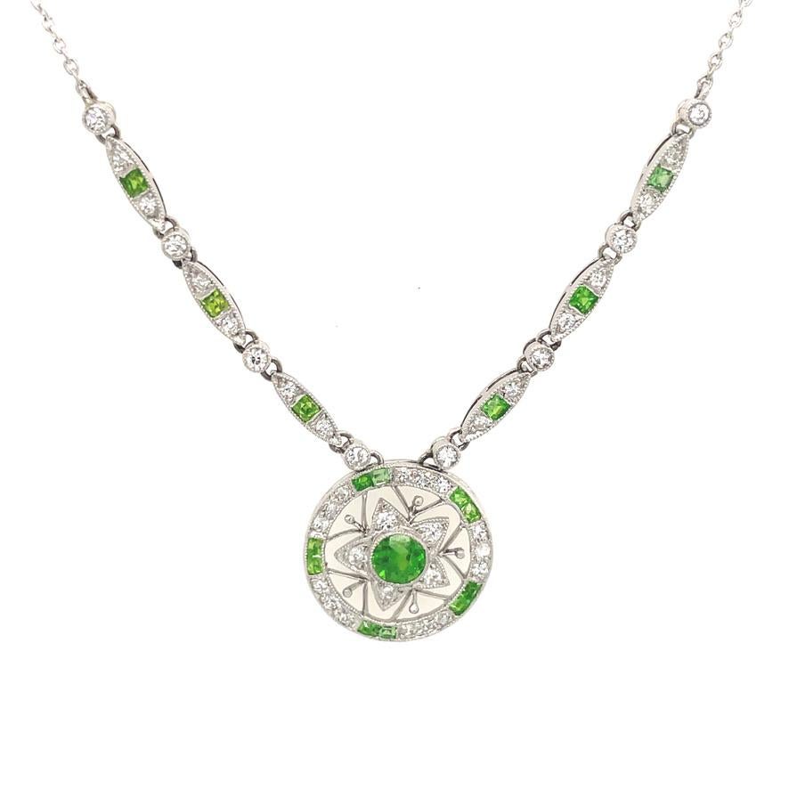 Édouardien Superbe collier en platine avec grenat vert et diamants en vente