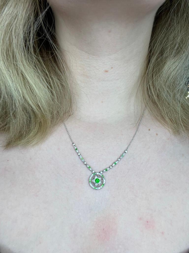 Edwardian Gorgeous Green Garnet Diamond Platinum Necklace For Sale
