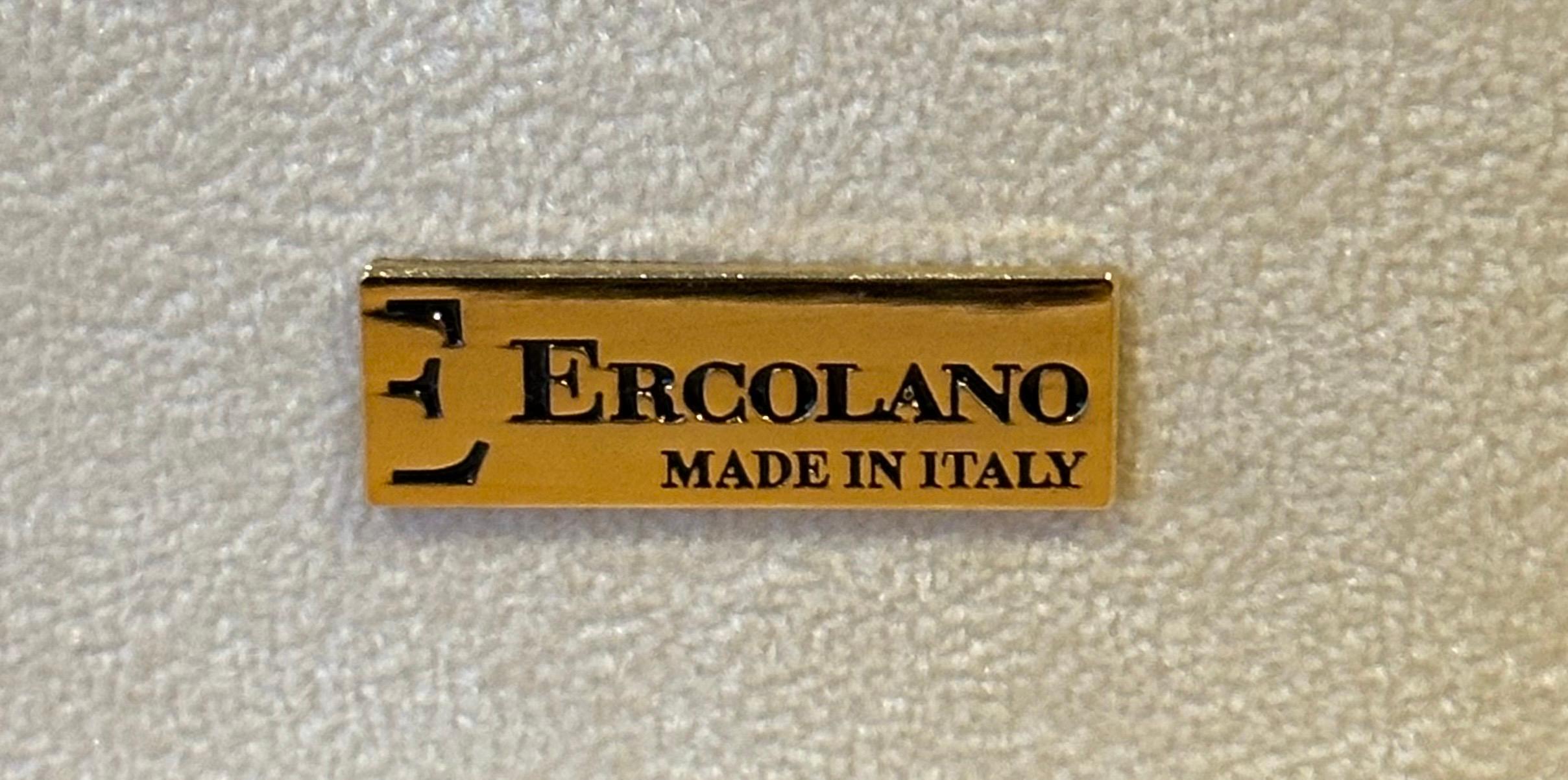 Precioso joyero lacado con motivos marinos incrustados hecho a mano por Ercalano de Italia en venta 11