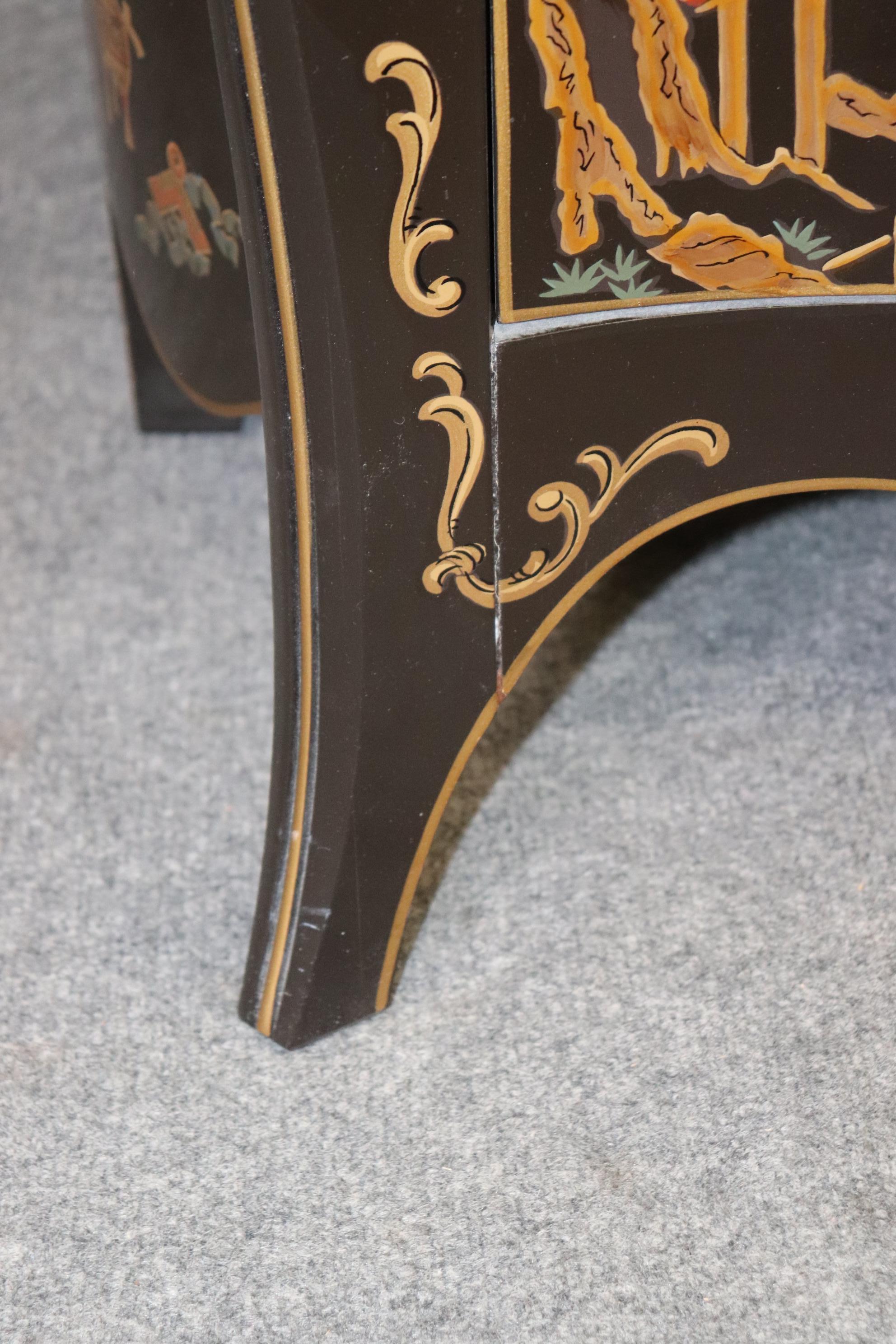 Gorgeous Hand-Paint Decorated Chinoiserie Lacquered Commode by Drexel circa 1990 5