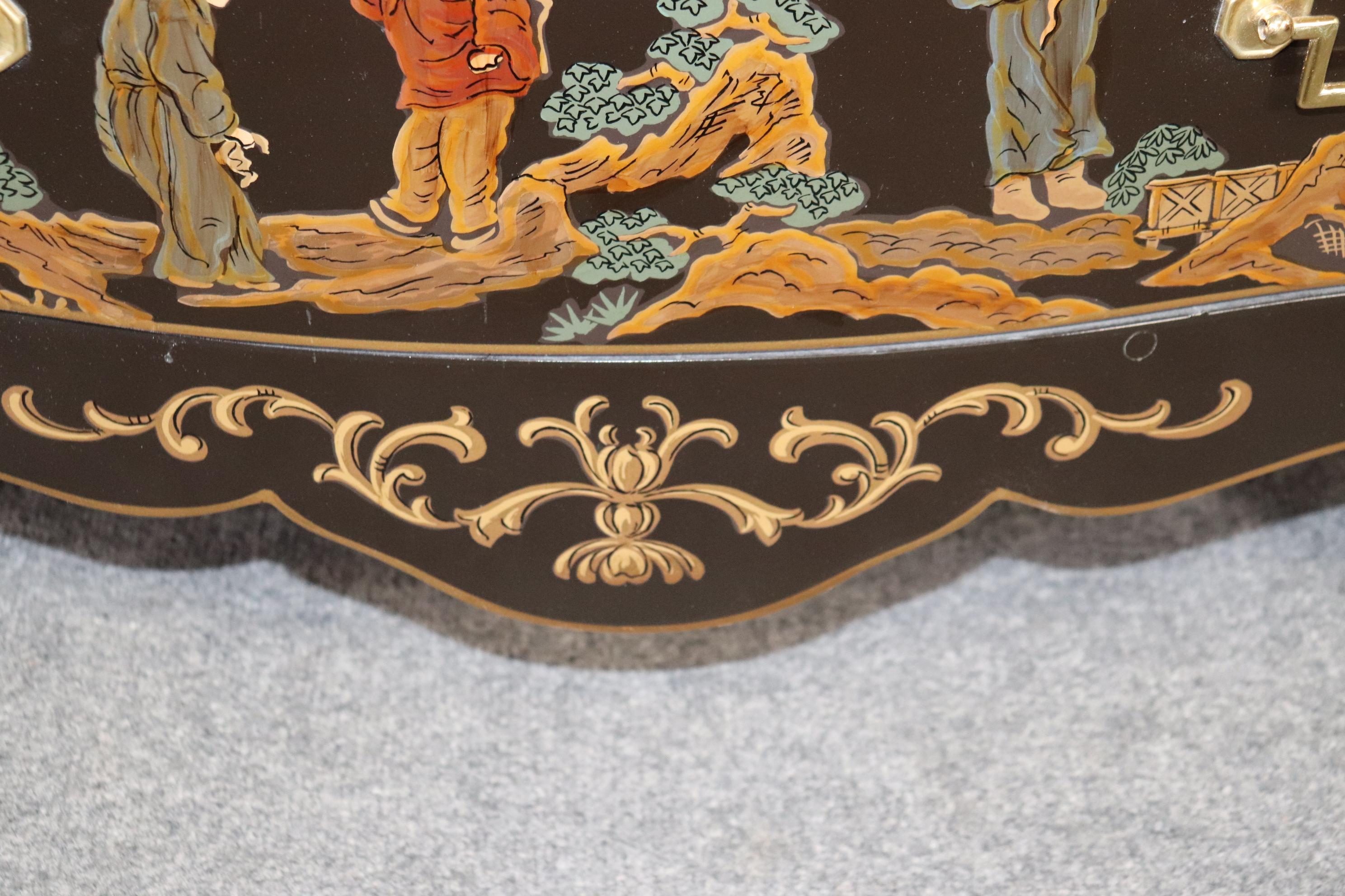 Gorgeous Hand-Paint Decorated Chinoiserie Lacquered Commode by Drexel circa 1990 9