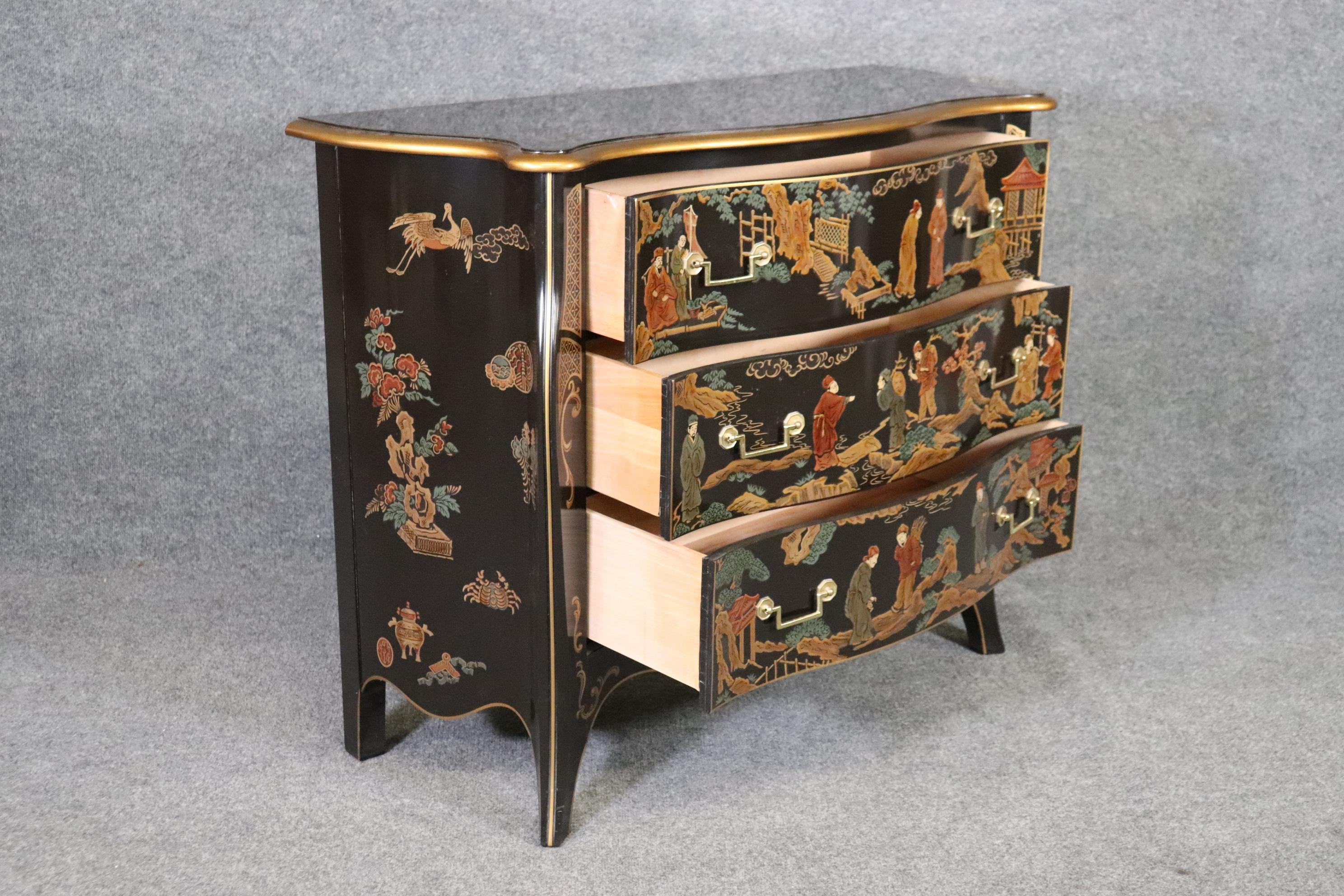 American Gorgeous Hand-Paint Decorated Chinoiserie Lacquered Commode by Drexel circa 1990