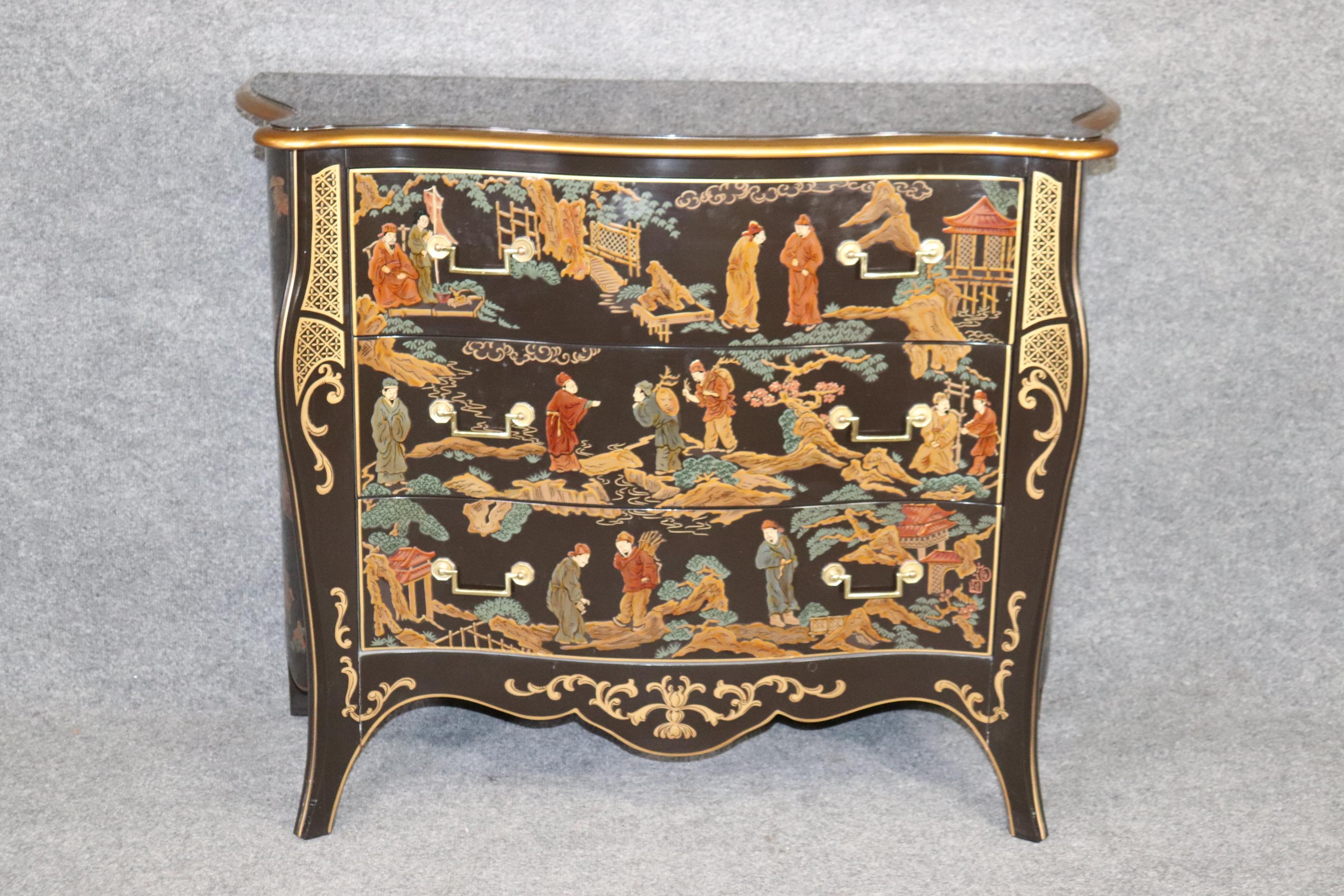 Gorgeous Hand-Paint Decorated Chinoiserie Lacquered Commode by Drexel circa 1990 In Good Condition In Swedesboro, NJ