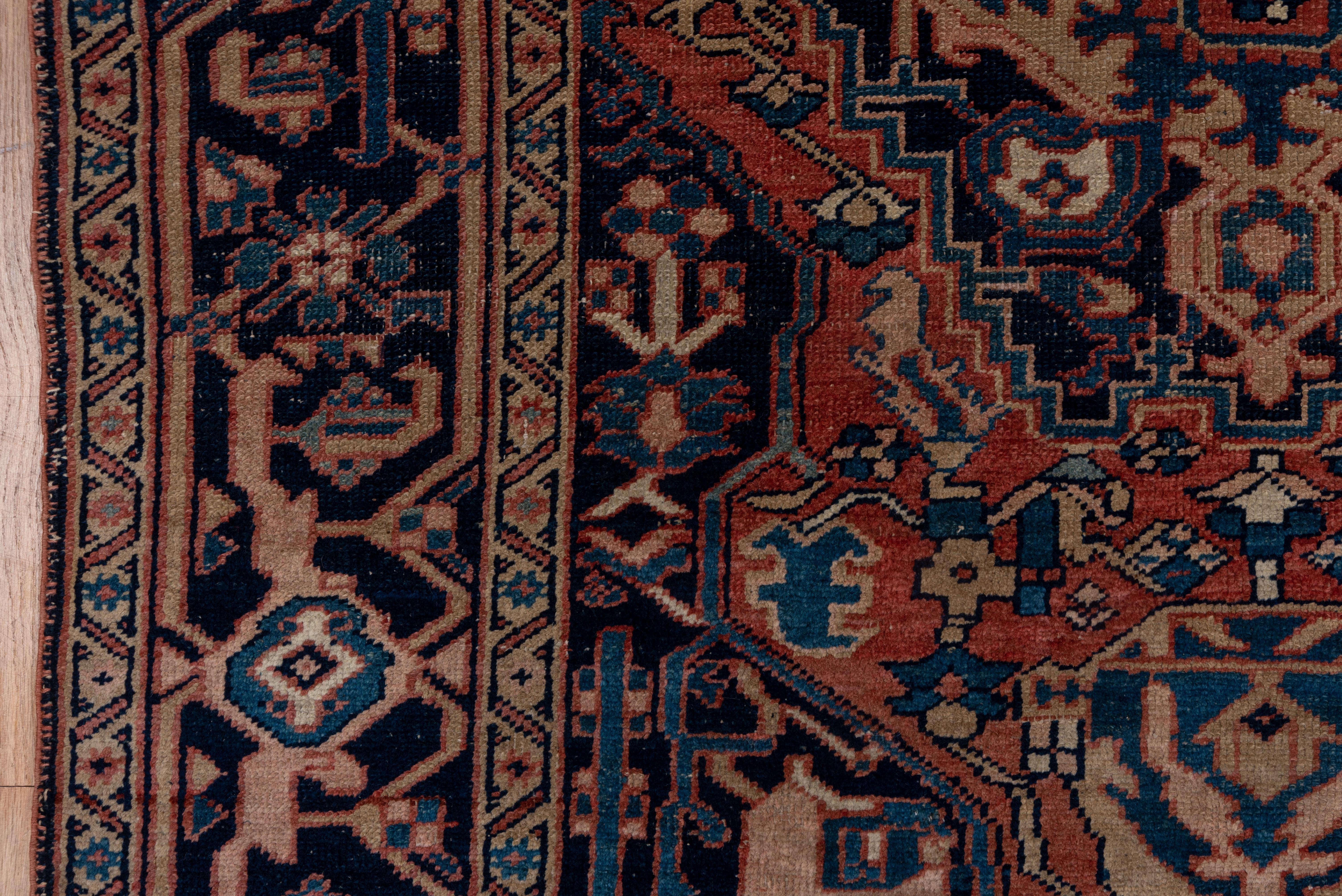 Gorgeous Heriz Serapi Rug, Square In Good Condition For Sale In New York, NY