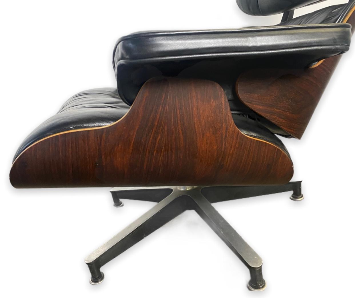 Gorgeous Herman Miller Eames Lounge Chair and Ottoman 8