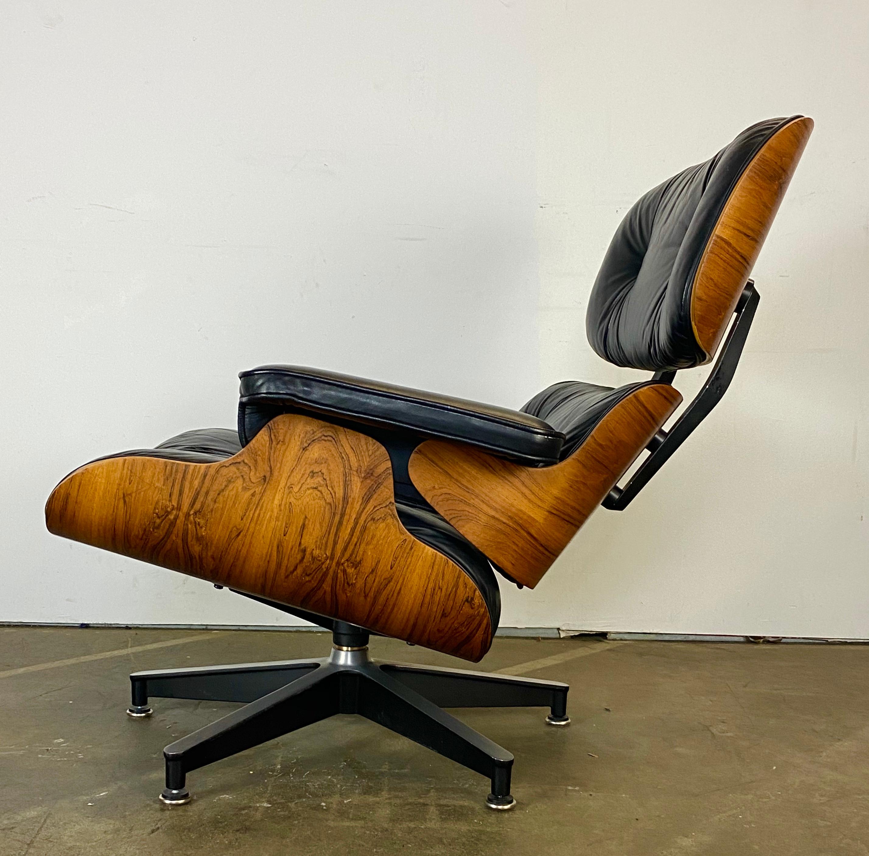 20th Century Gorgeous Herman Miller Eames Lounge Chair and Ottoman