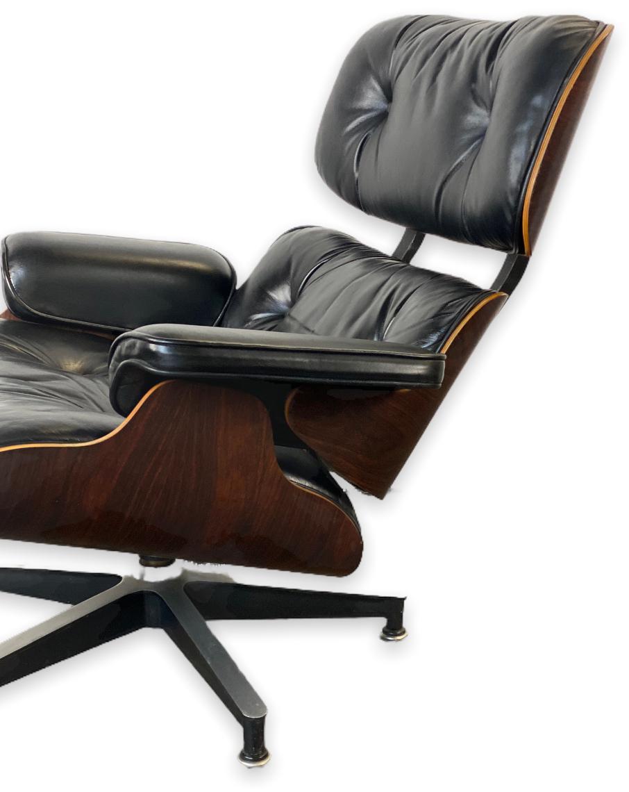 20th Century Gorgeous Herman Miller Eames Lounge Chair and Ottoman
