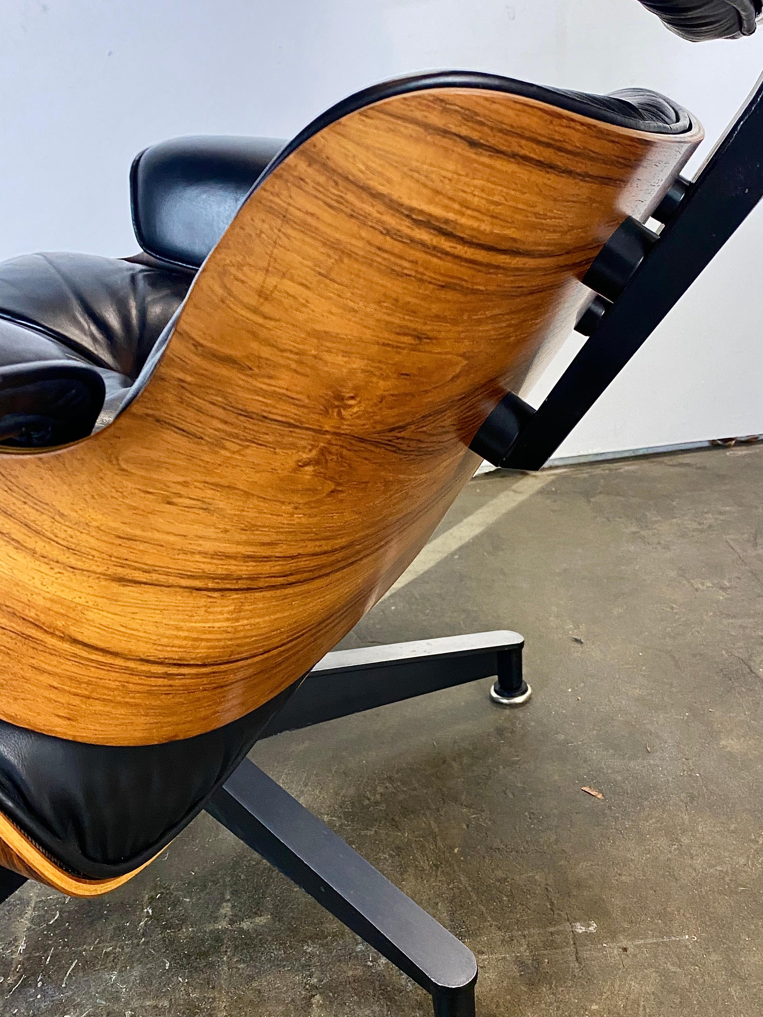 Gorgeous Herman Miller Eames Lounge Chair and Ottoman 1