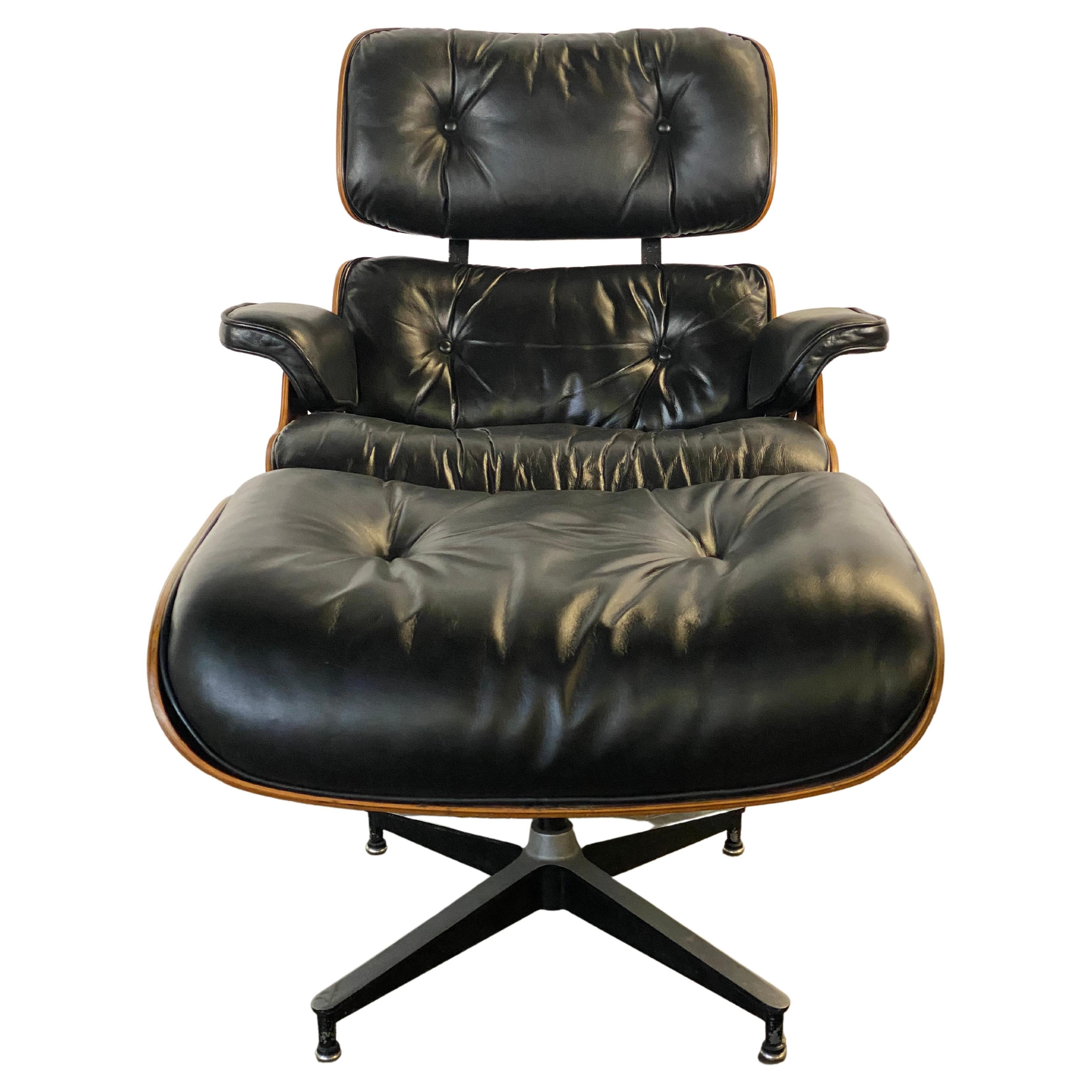 Gorgeous Herman Miller Eames Lounge Chair and Ottoman