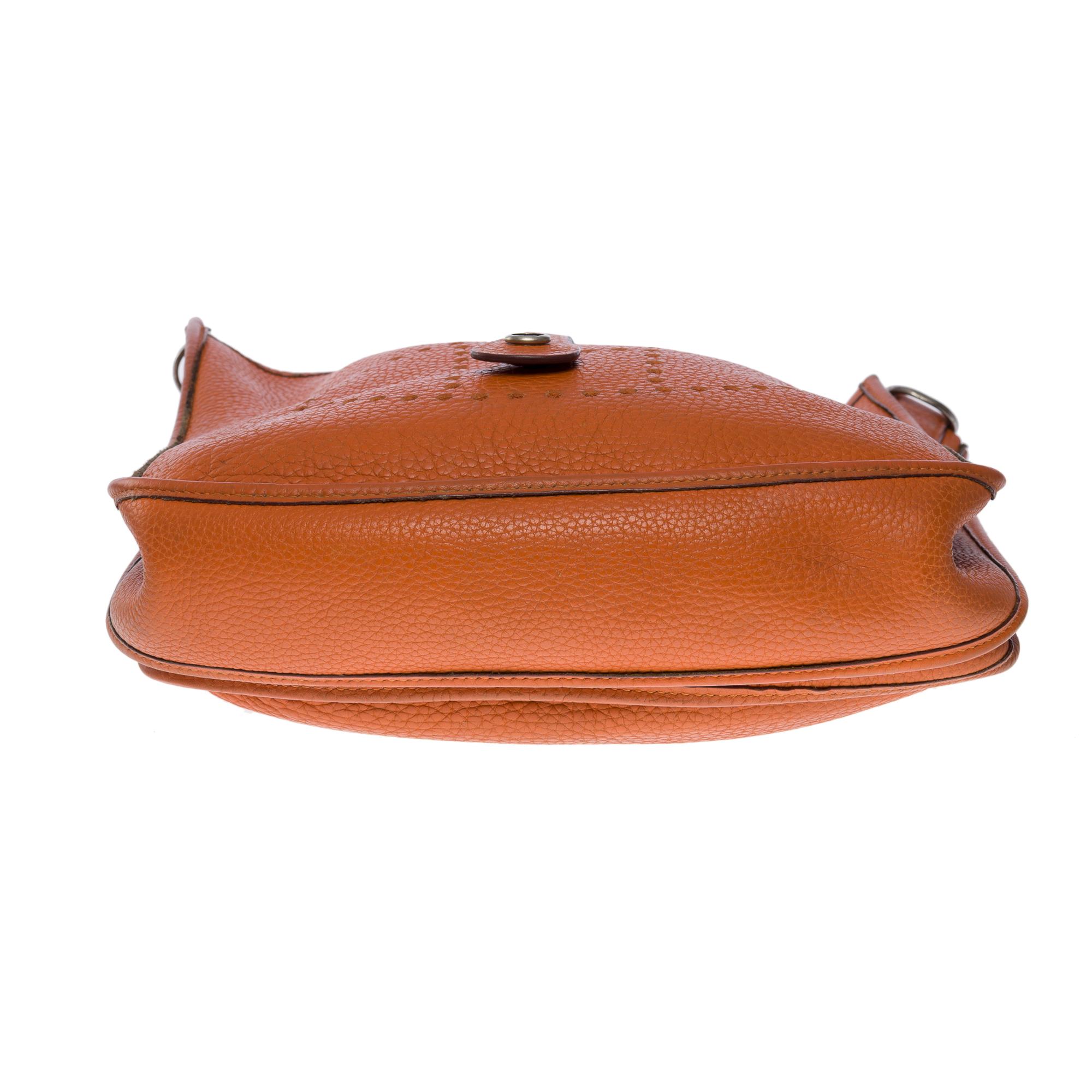 Gorgeous Hermès Evelyne 29  shoulder bag in Orange Taurillon leather, SHW 5