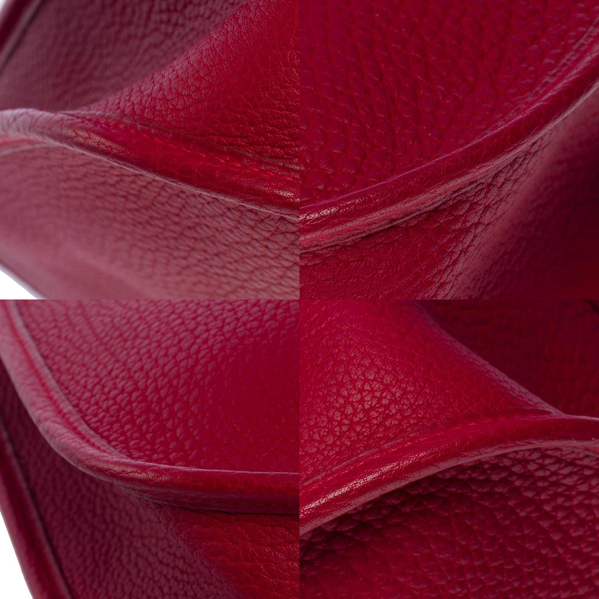 Gorgeous Hermès Evelyne 33 (GM)  shoulder bag in Red Casaque Togo leather, GHW For Sale 8