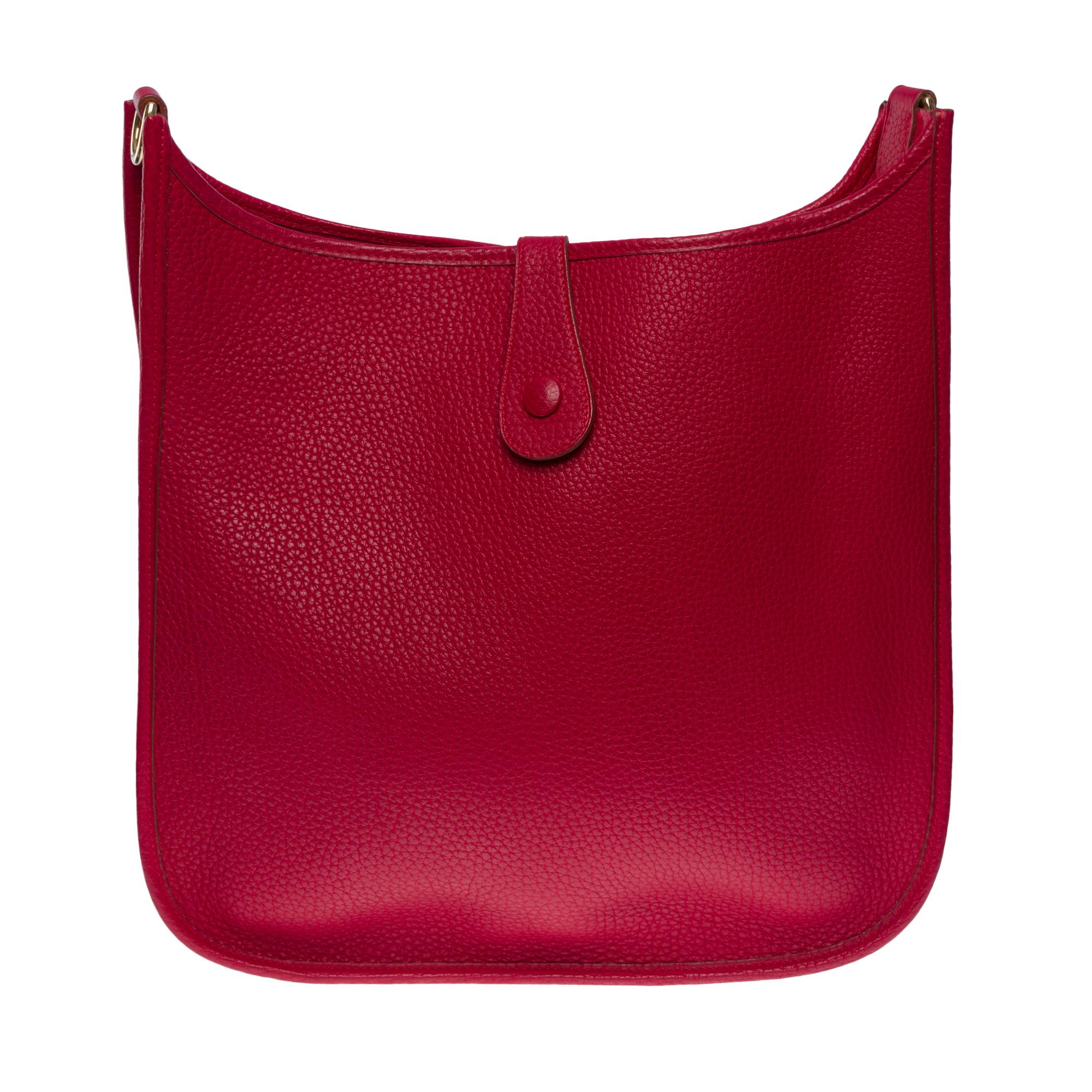 Women's Gorgeous Hermès Evelyne 33 (GM)  shoulder bag in Red Casaque Togo leather, GHW For Sale
