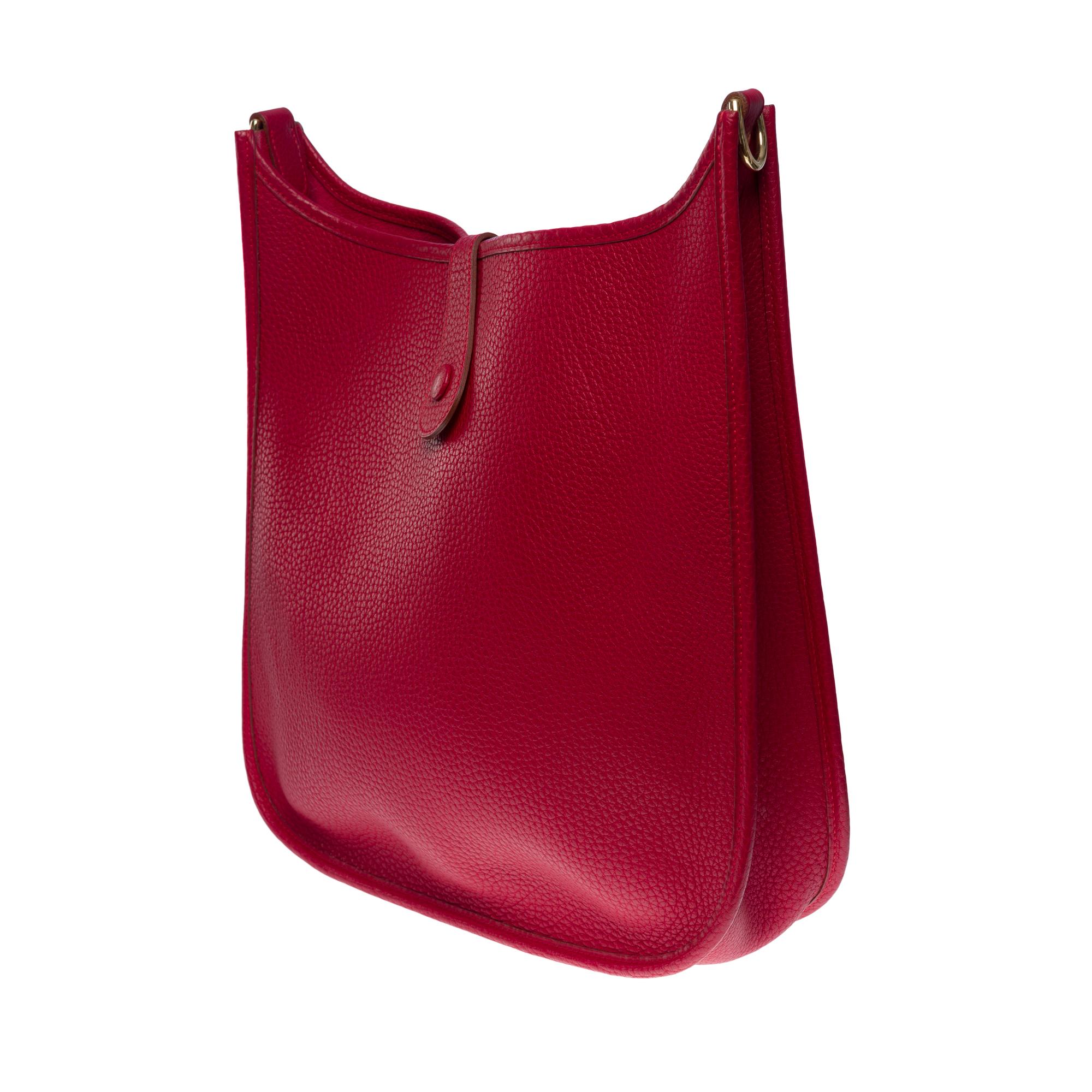 Gorgeous Hermès Evelyne 33 (GM)  shoulder bag in Red Casaque Togo leather, GHW For Sale 2