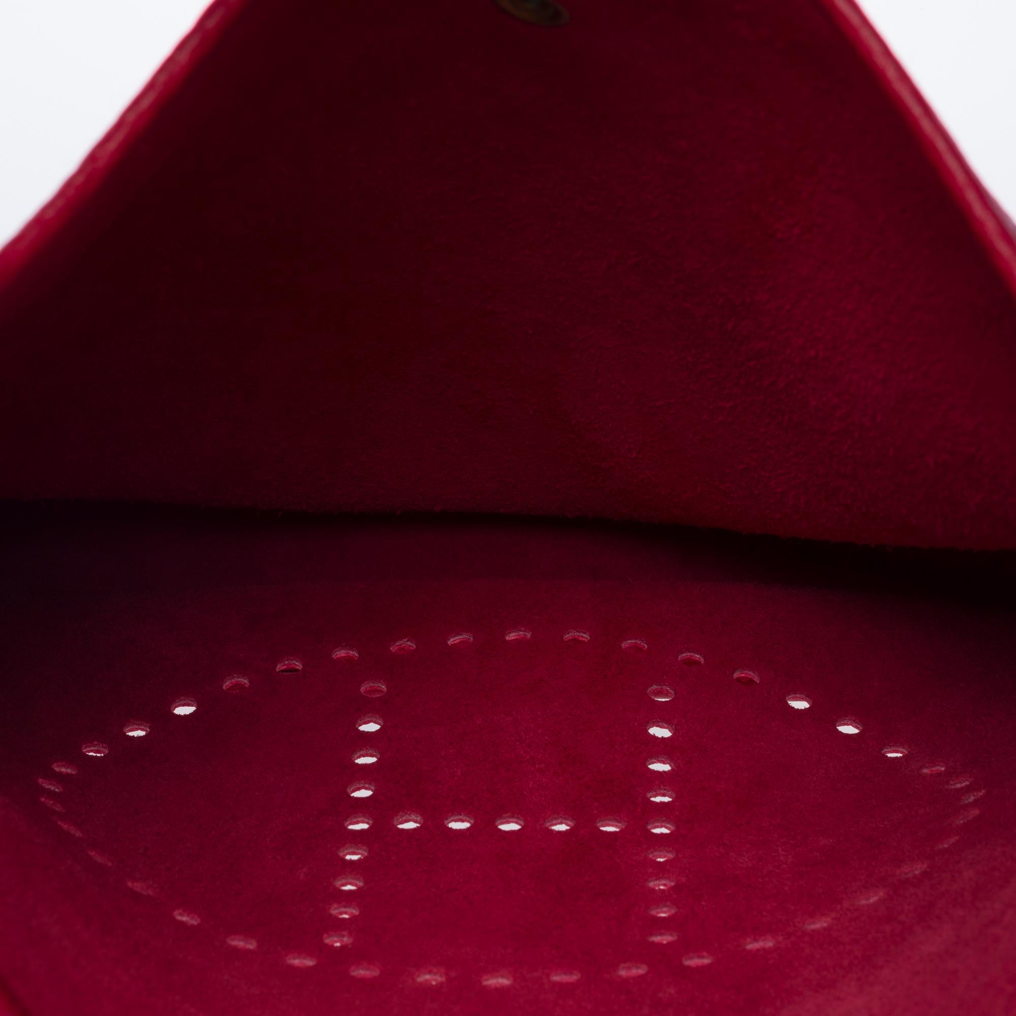 Gorgeous Hermès Evelyne 33 (GM)  shoulder bag in Red Casaque Togo leather, GHW For Sale 5