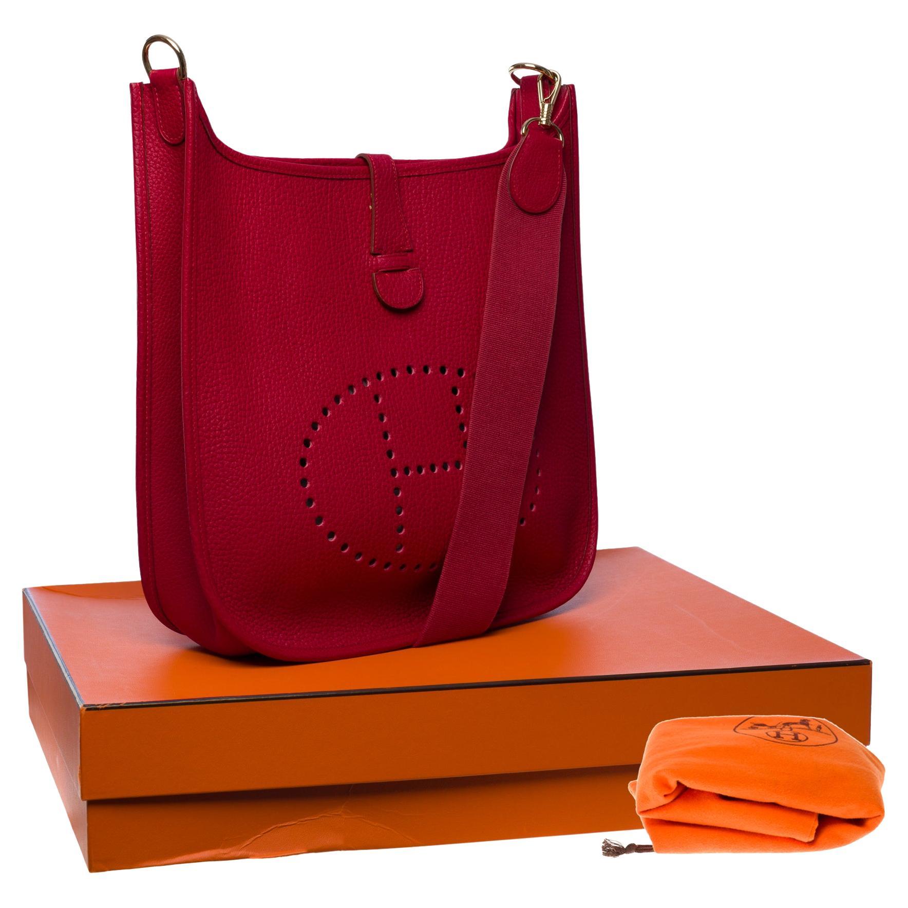 Gorgeous Hermès Evelyne 33 (GM)  shoulder bag in Red Casaque Togo leather, GHW For Sale