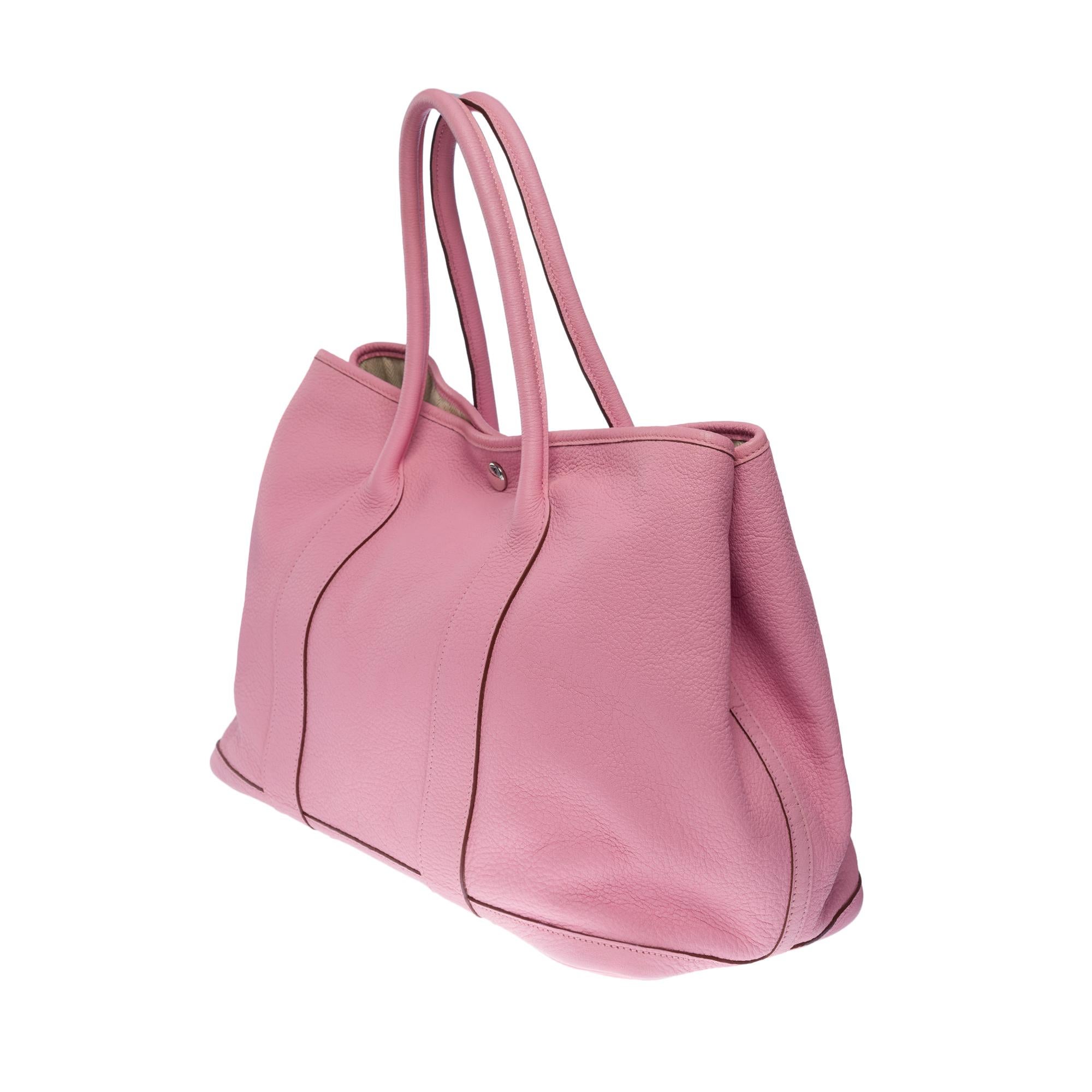 Gorgeous Hermès Garden Party 36 Tote bag in Sakura Pink Negonda leather, SHW In Good Condition In Paris, IDF