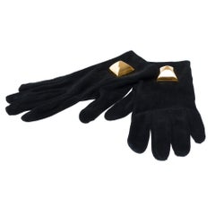 Gorgeous Hermès gloves for women in Black Suede, size 7.5
