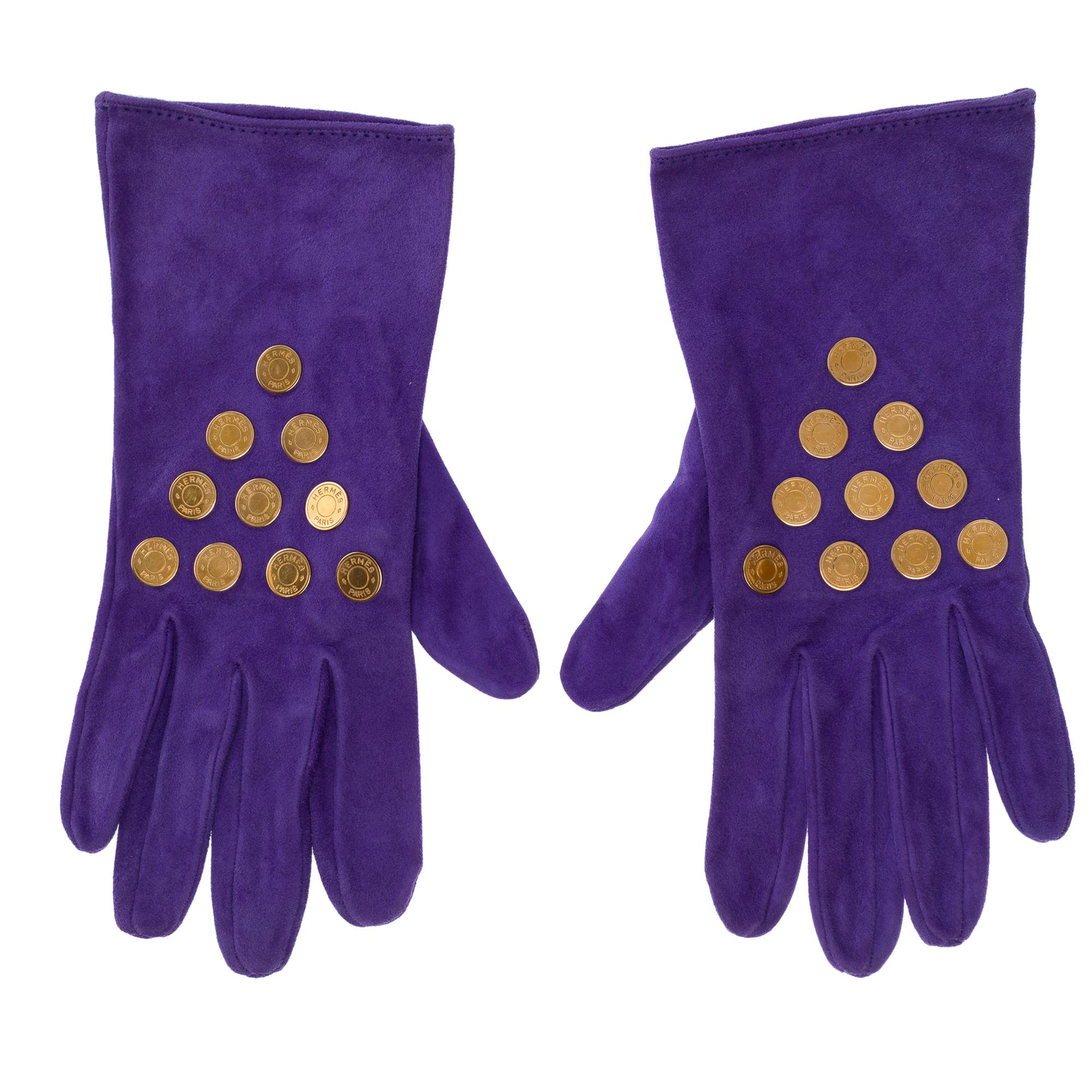 Gorgeous Hermès gloves for women in  Purple Suede In Good Condition For Sale In Paris, IDF