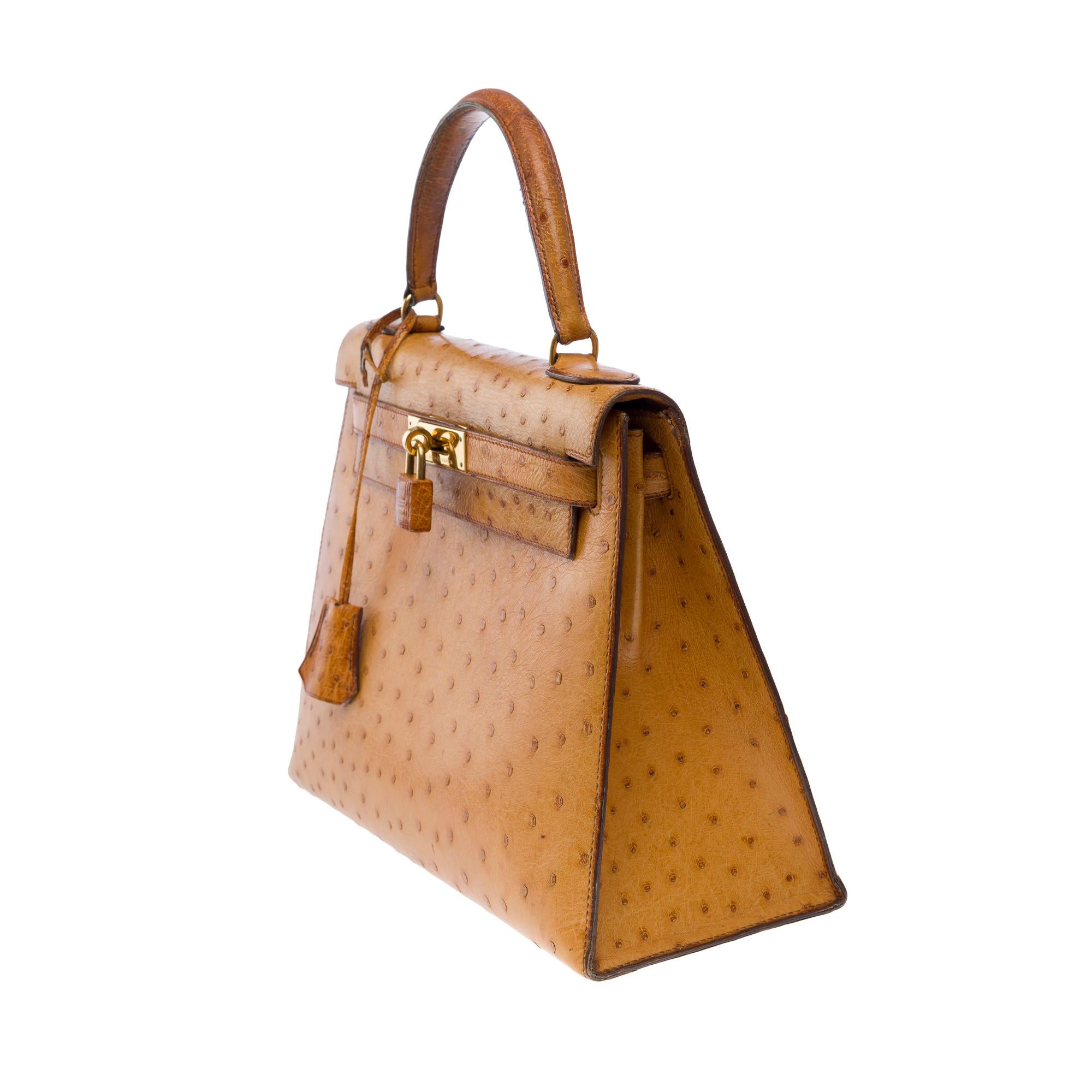  Magnifique sac à main Hermès Kelly 28 sellier en cuir d'autruche Gold, GHW Pour femmes 